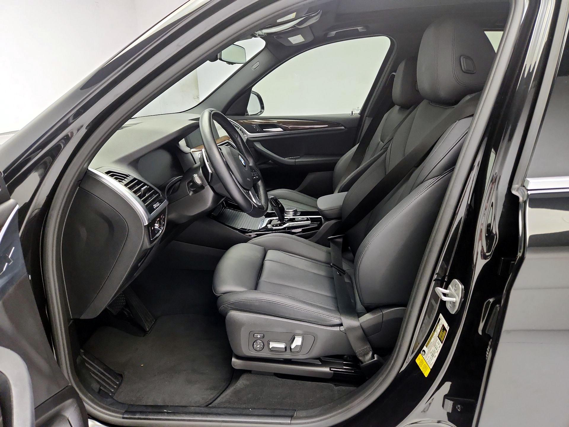 Thumbnail: 2021 BMW X3 - 11