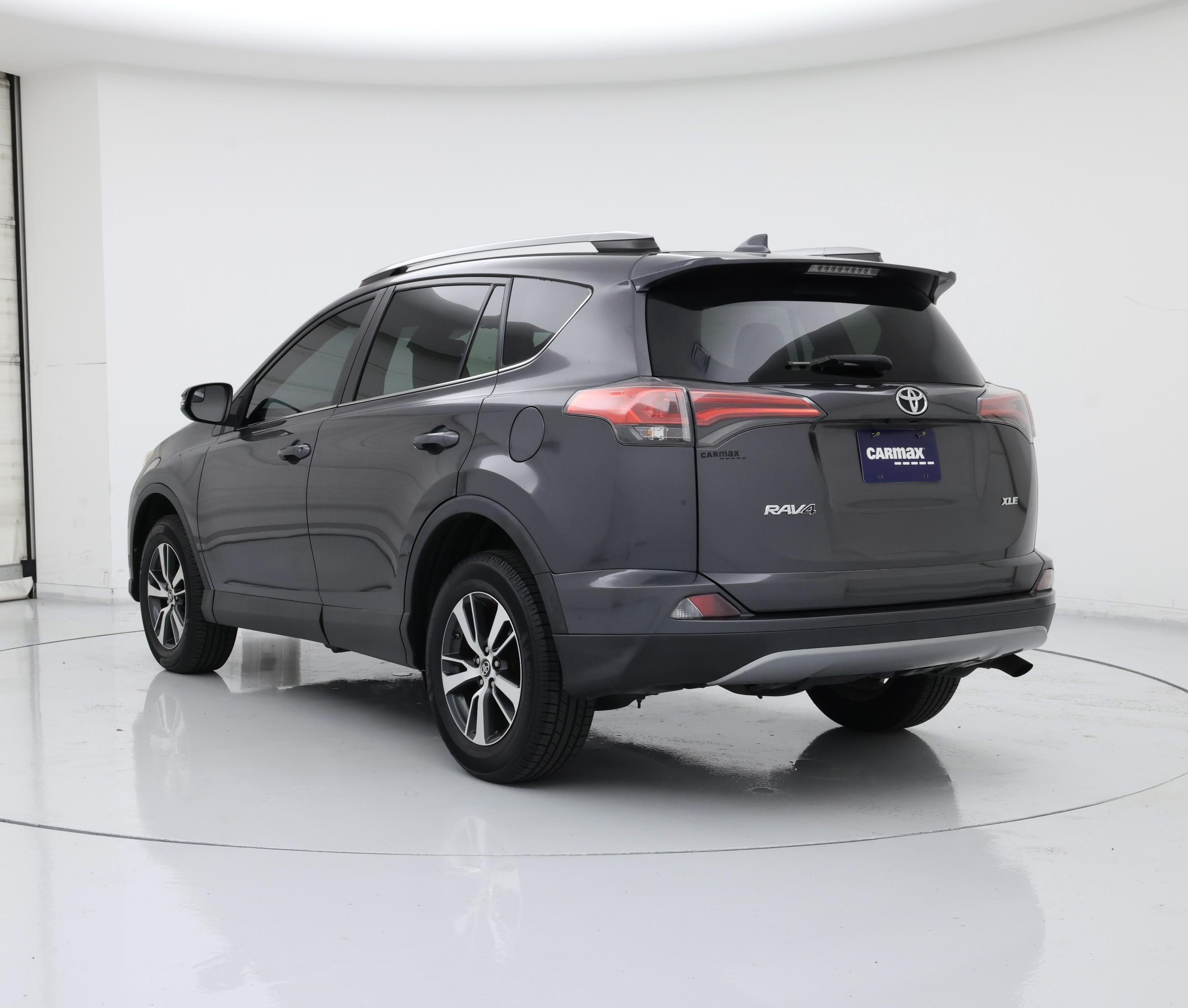 Thumbnail: 2017 Toyota RAV4 - 2