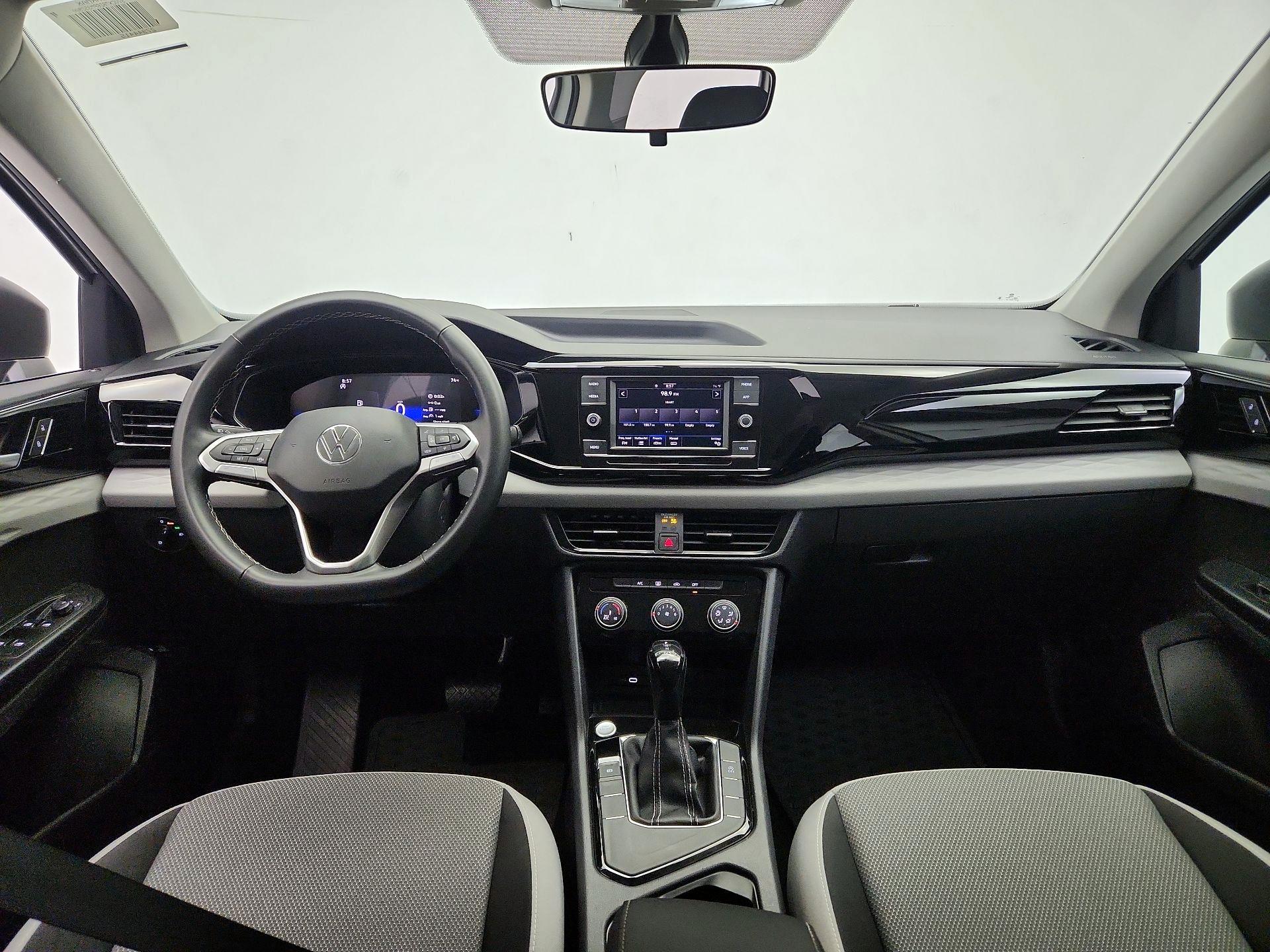 Thumbnail: 2023 Volkswagen Taos - 9