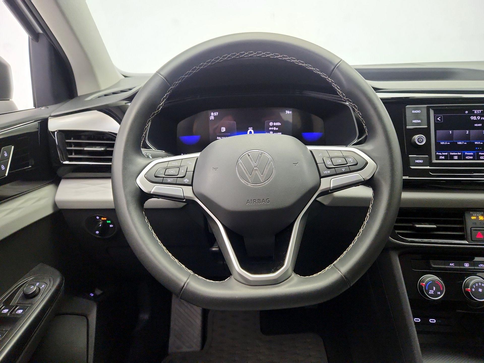 Thumbnail: 2023 Volkswagen Taos - 10