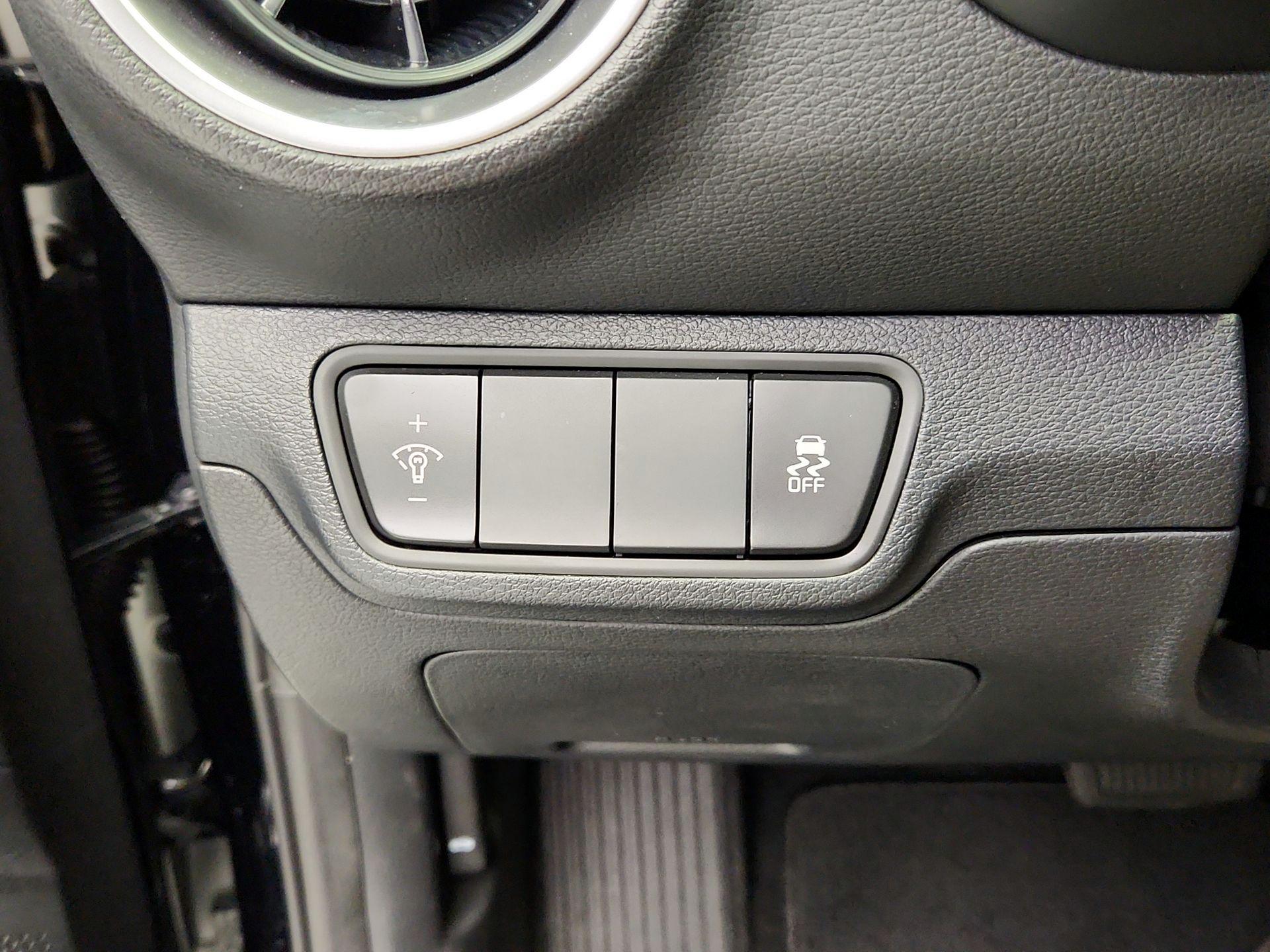 Thumbnail: 2024 Kia Forte - 13