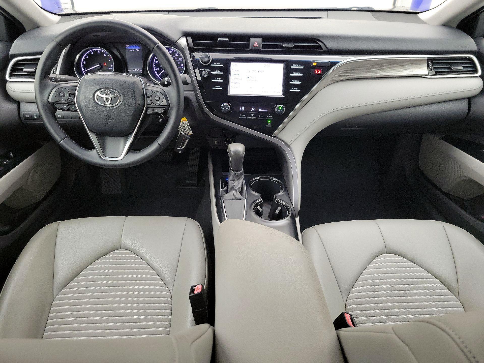 Thumbnail: 2018 Toyota Camry - 9