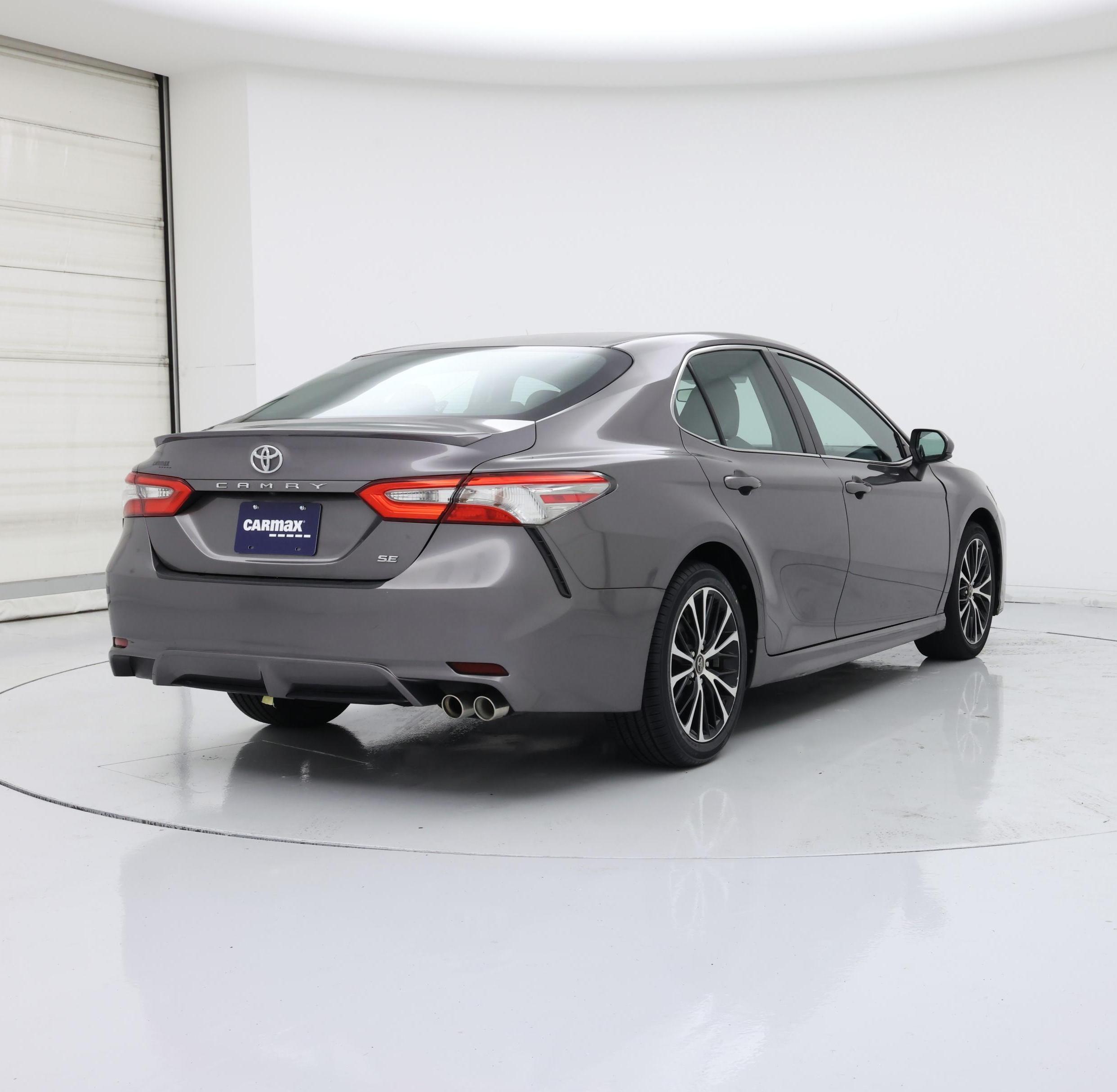 Thumbnail: 2018 Toyota Camry - 8