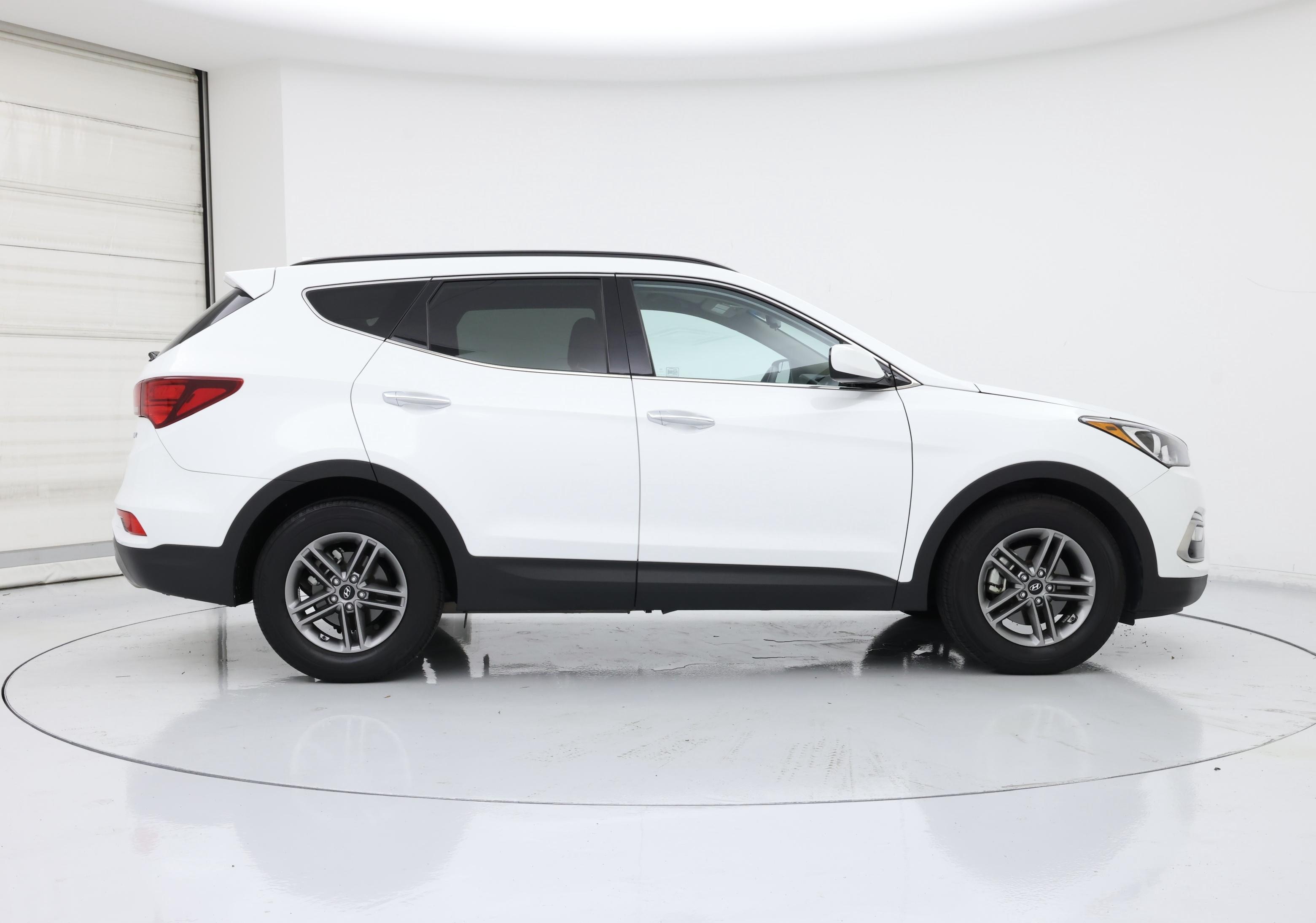 Thumbnail: 2017 Hyundai Santa Fe - 7