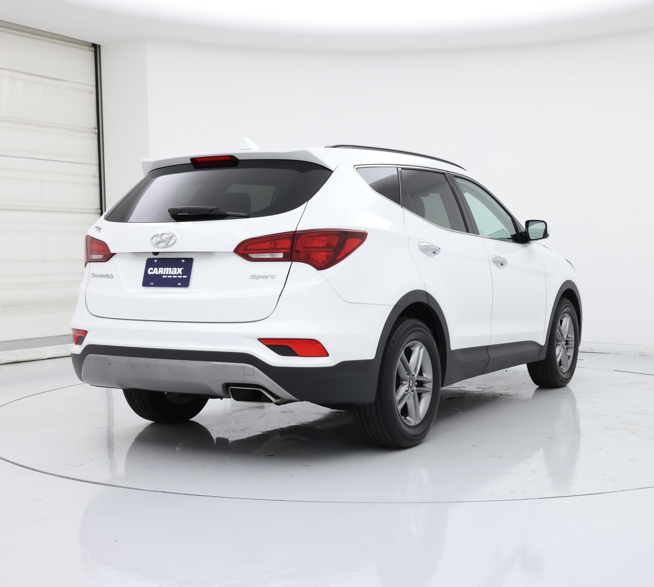 Thumbnail: 2017 Hyundai Santa Fe - 8