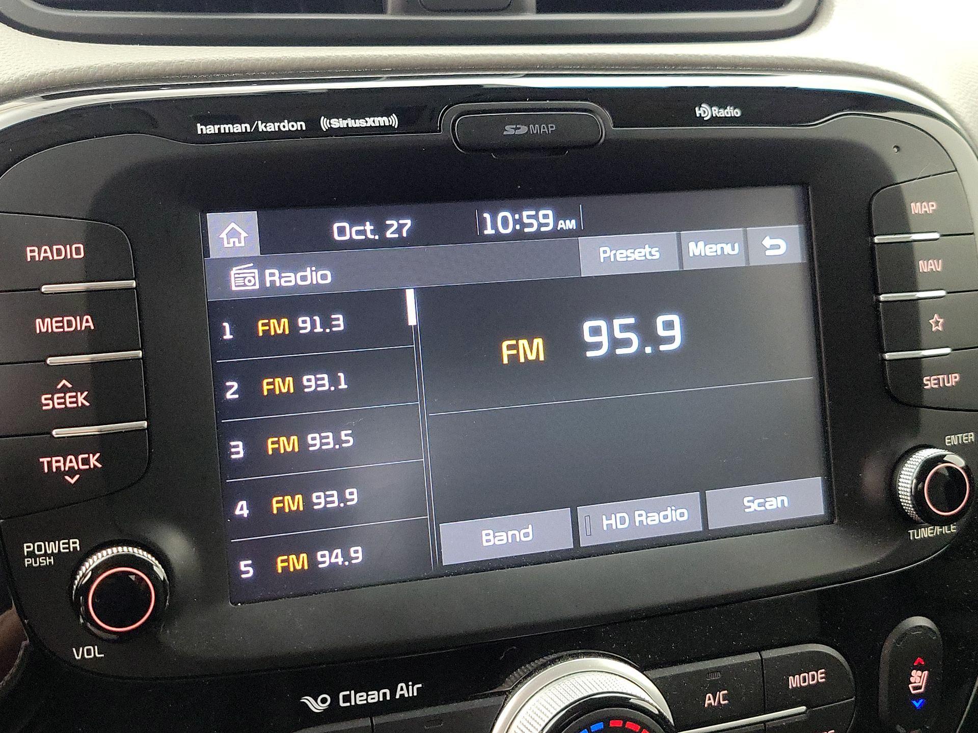 Thumbnail: 2019 Kia Soul - 16