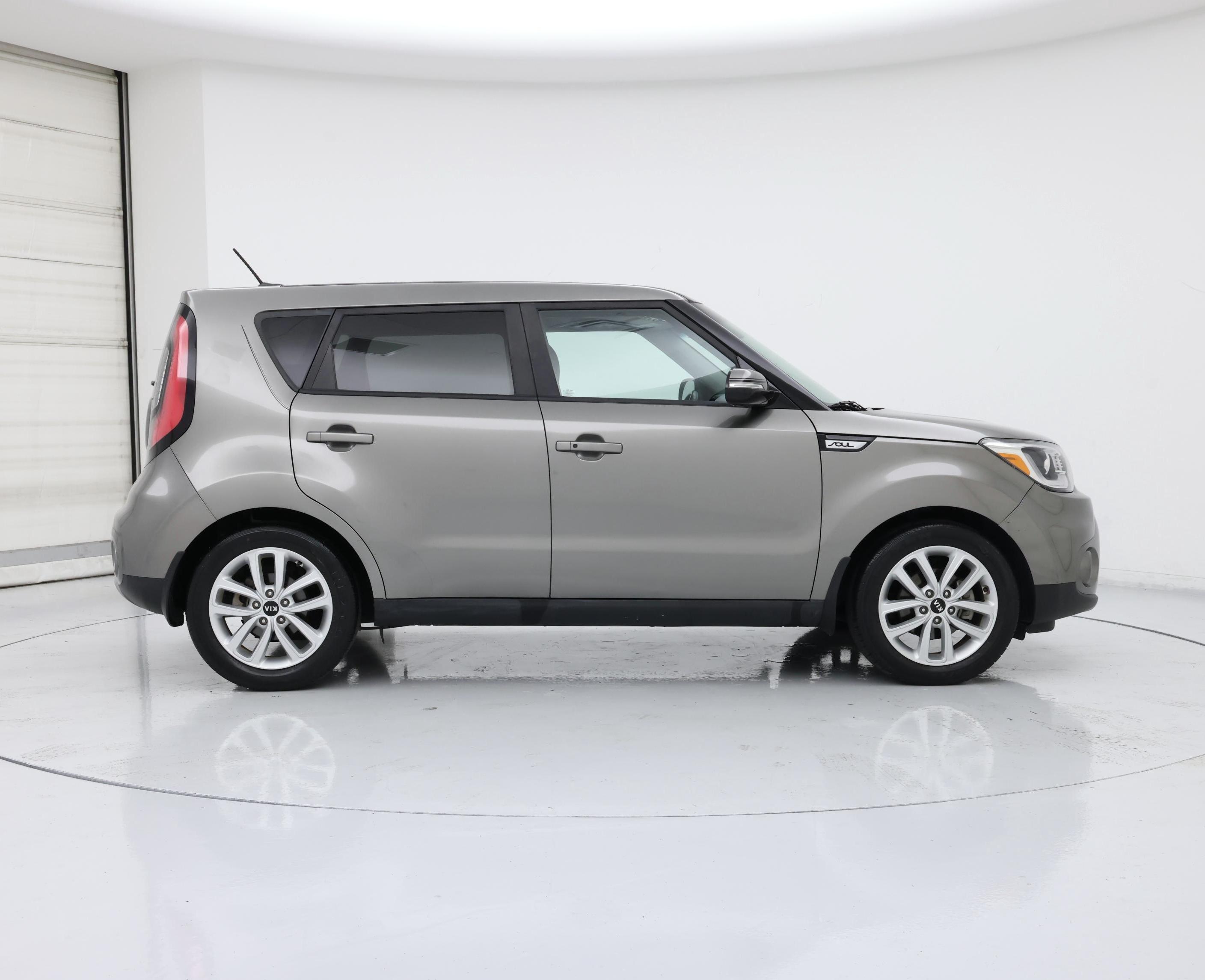 Thumbnail: 2019 Kia Soul - 7