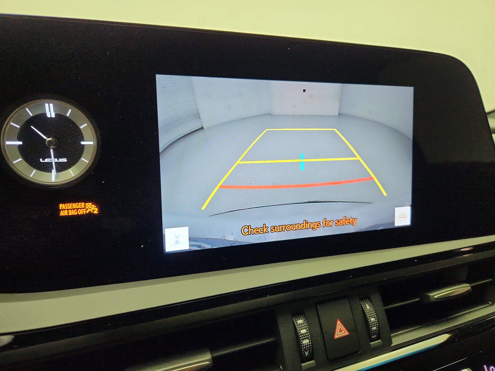 Thumbnail: 2024 Lexus ES - 15