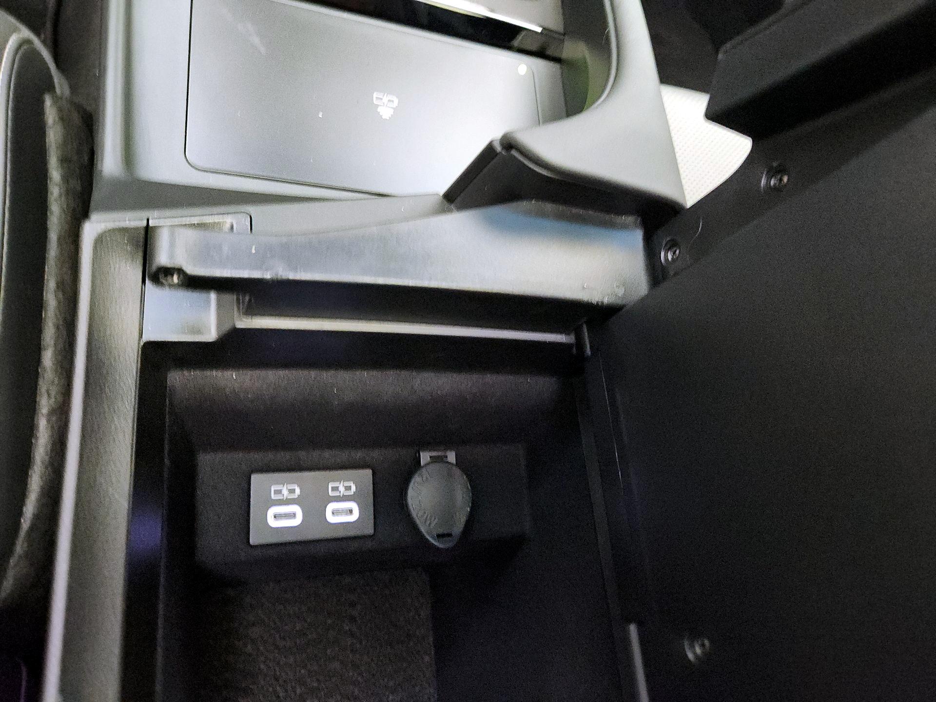 Thumbnail: 2024 Lexus ES - 19