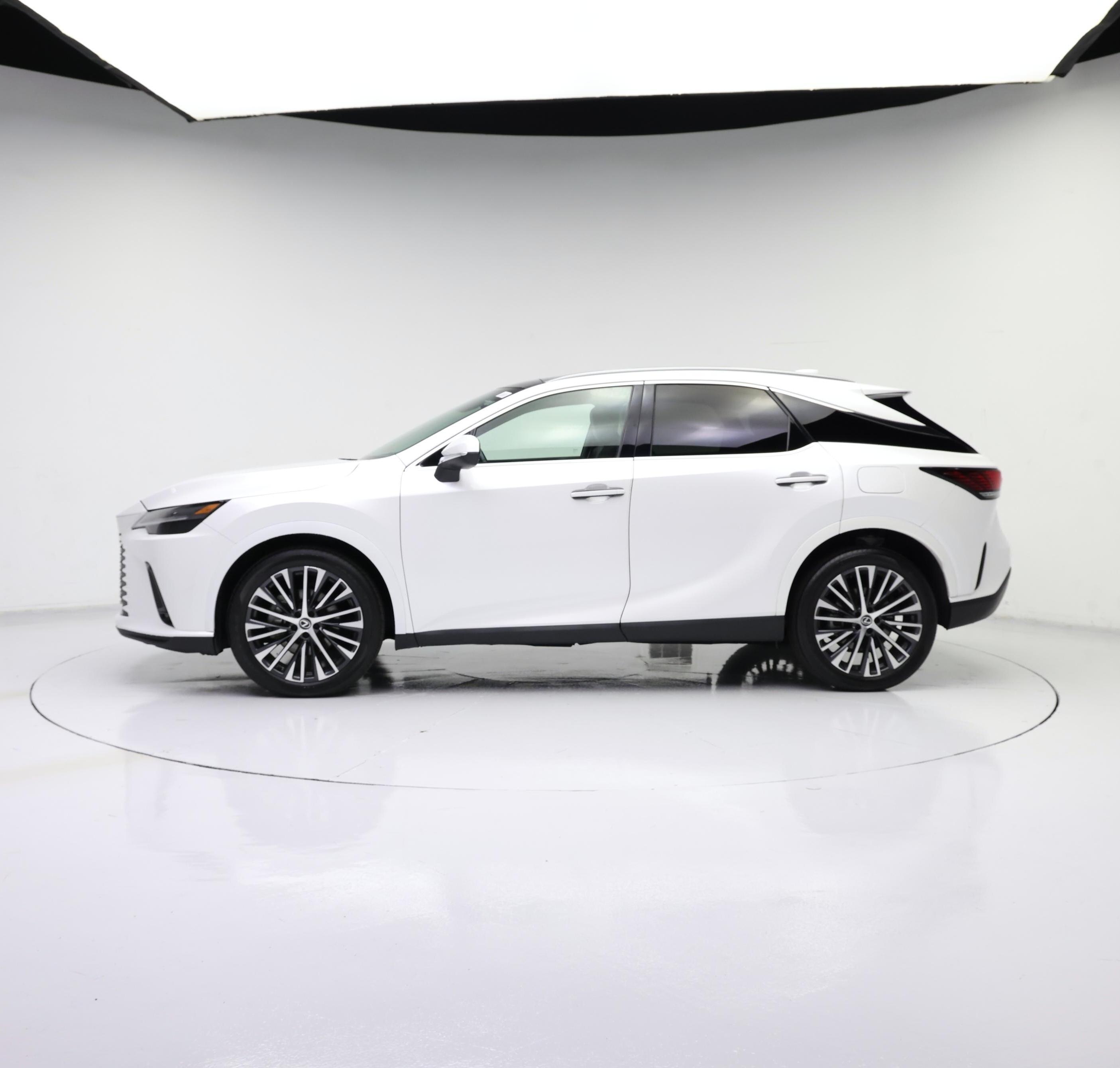 Thumbnail: 2023 Lexus RX - 3