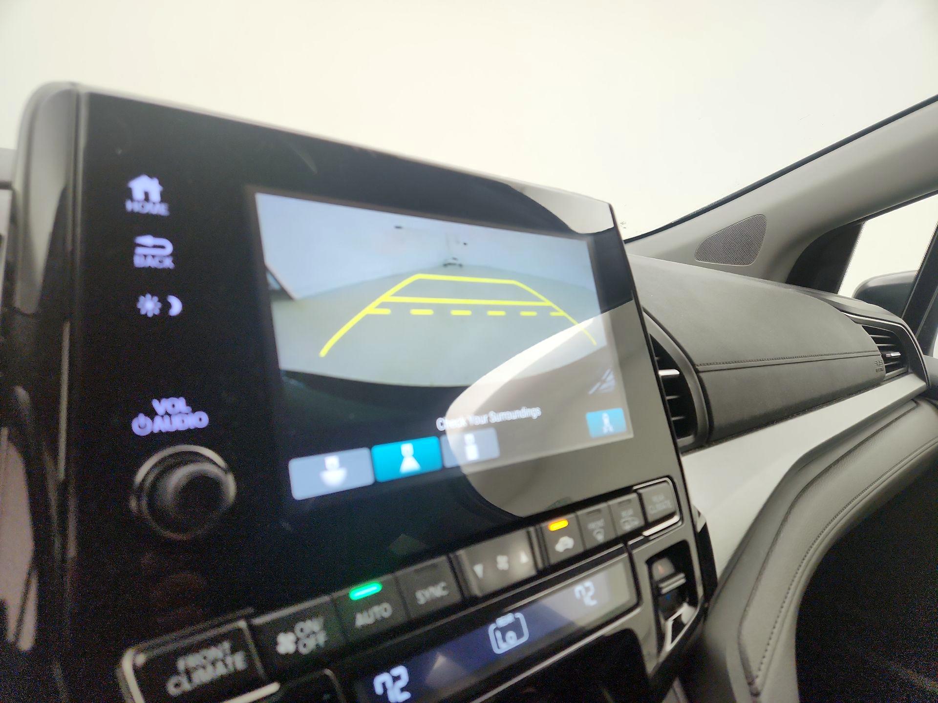 Thumbnail: 2018 Honda Odyssey - 15