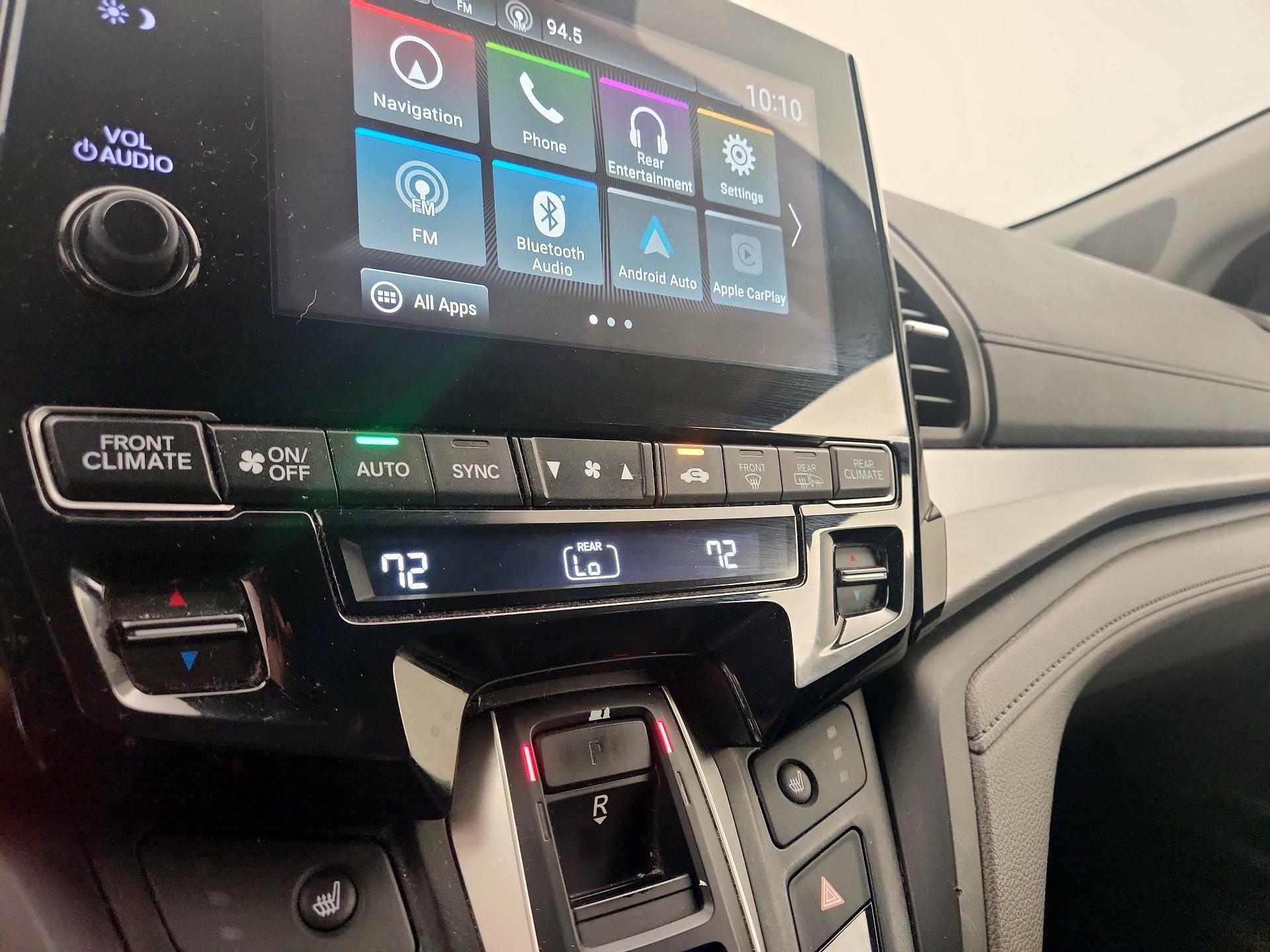 Thumbnail: 2018 Honda Odyssey - 17