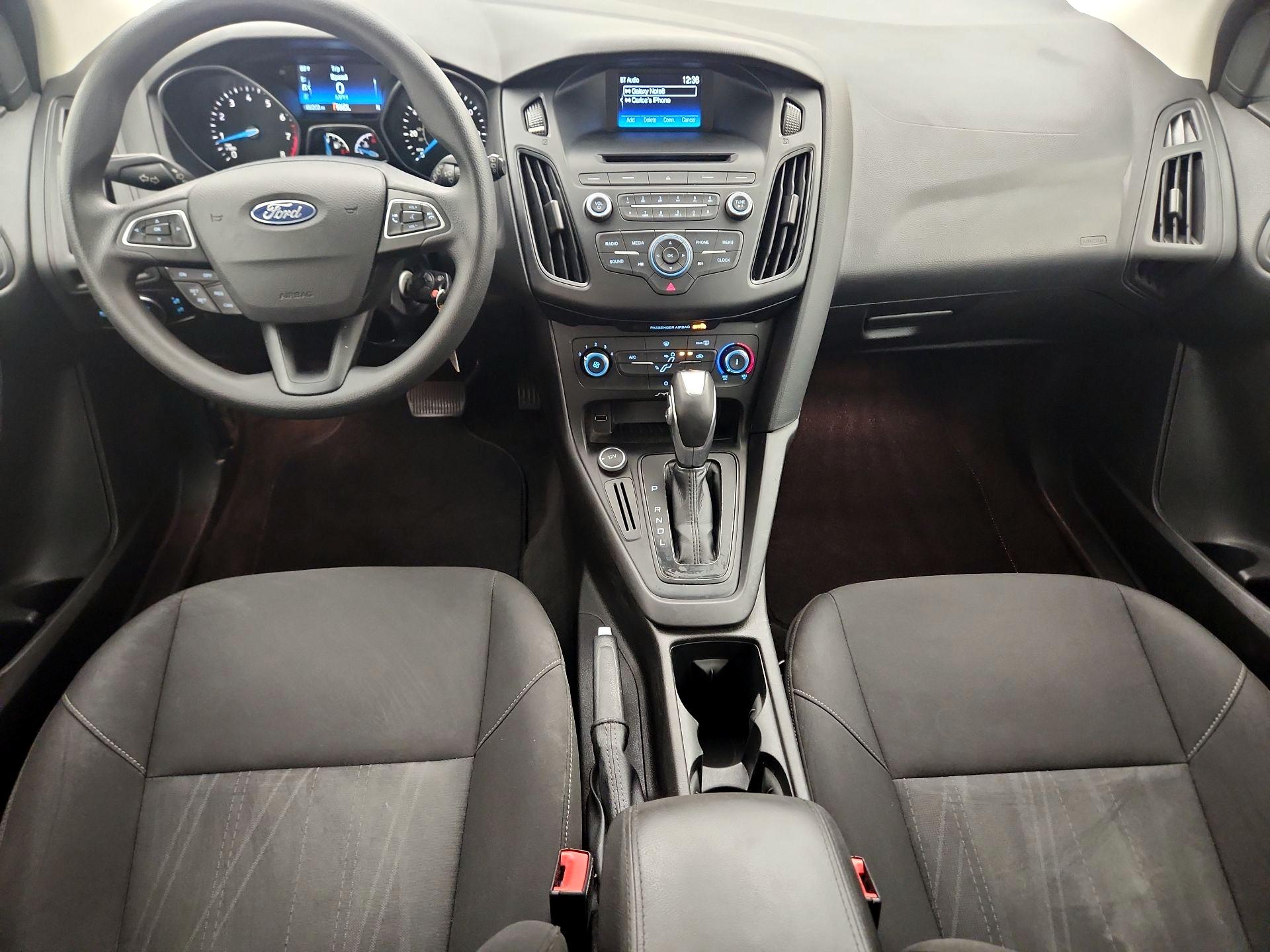 Thumbnail: 2015 Ford Focus - 9