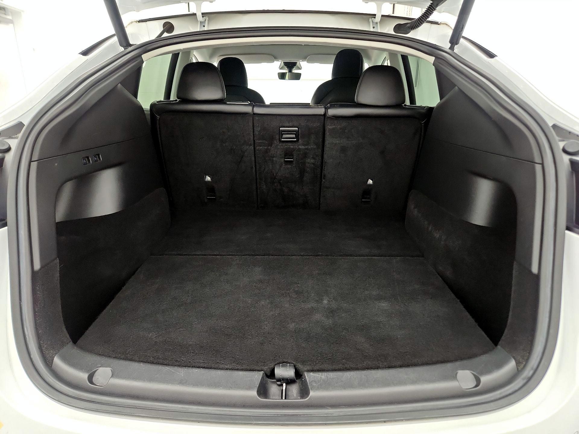 Thumbnail: 2022 Tesla Model Y - 20