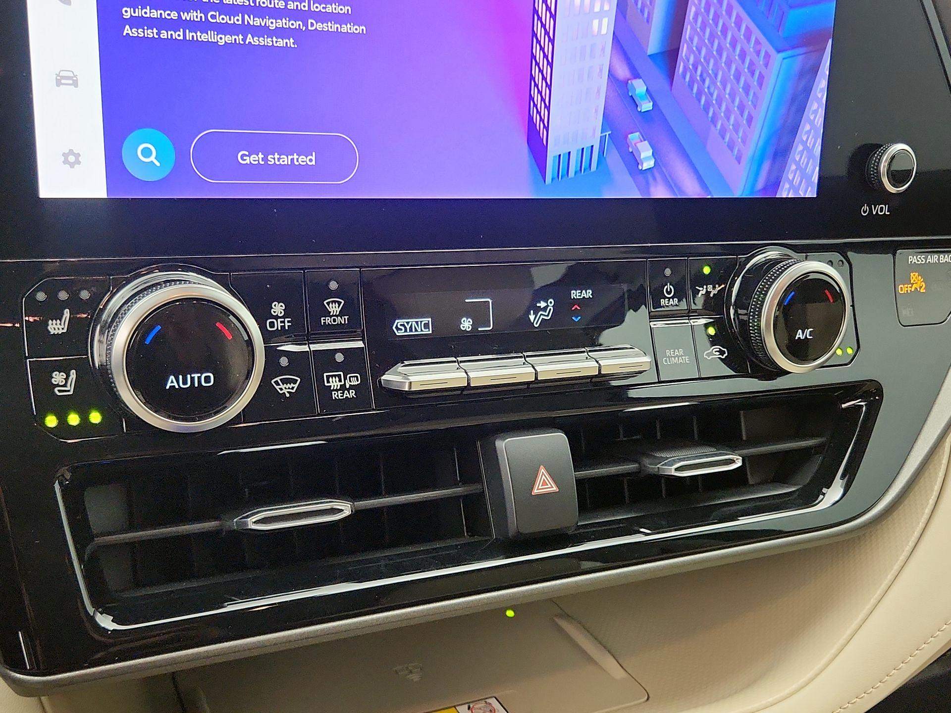 Thumbnail: 2023 Toyota Highlander - 16