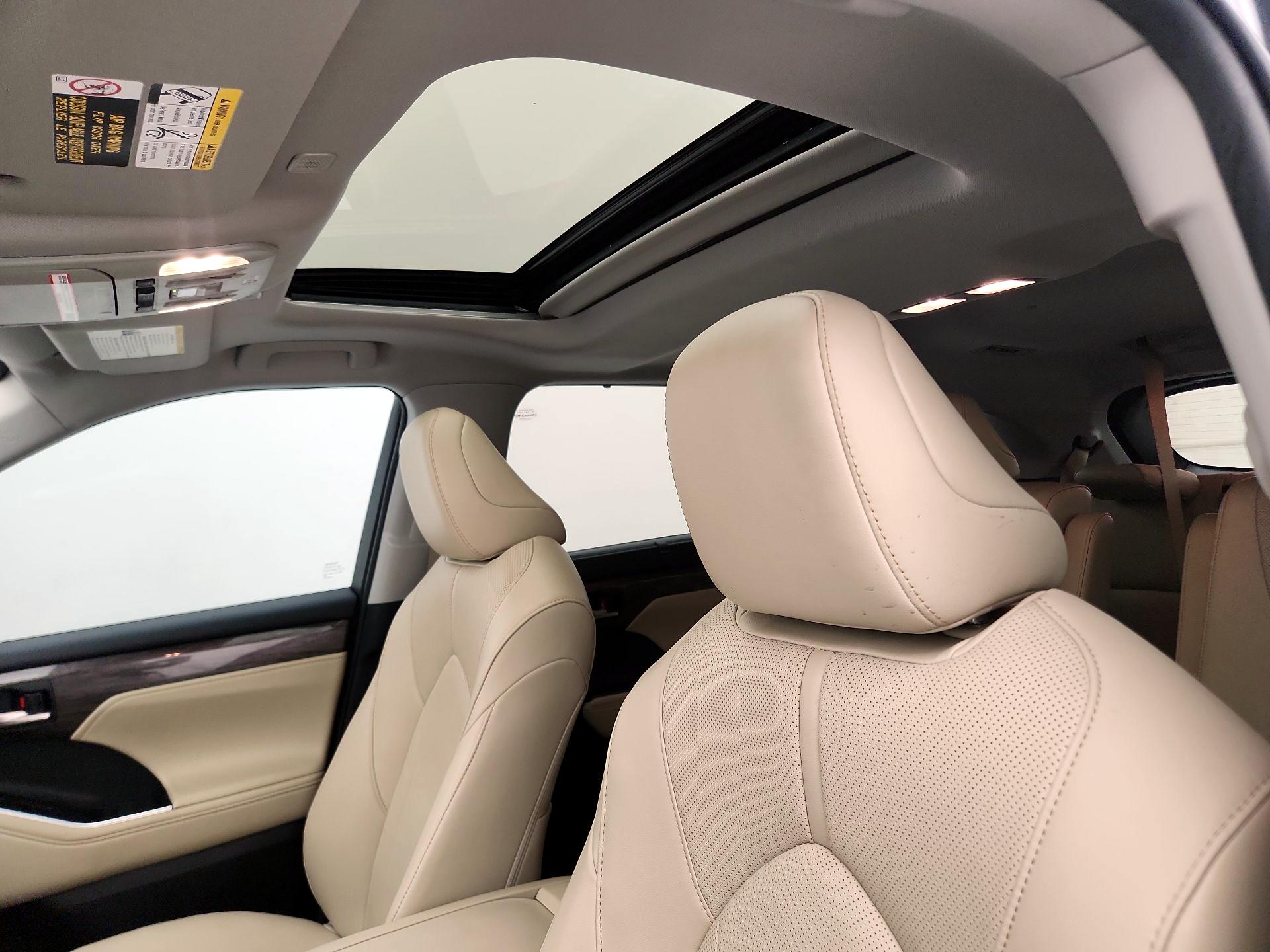 Thumbnail: 2023 Toyota Highlander - 19