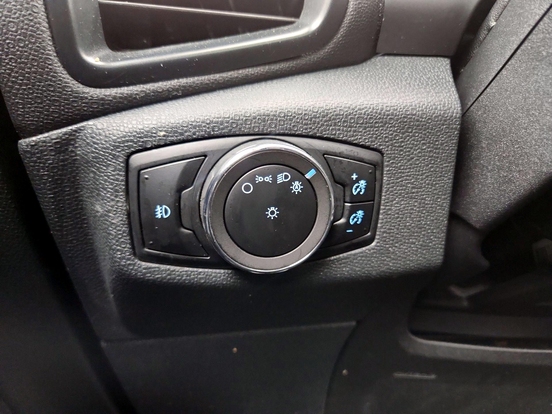 Thumbnail: 2018 Ford EcoSport - 13