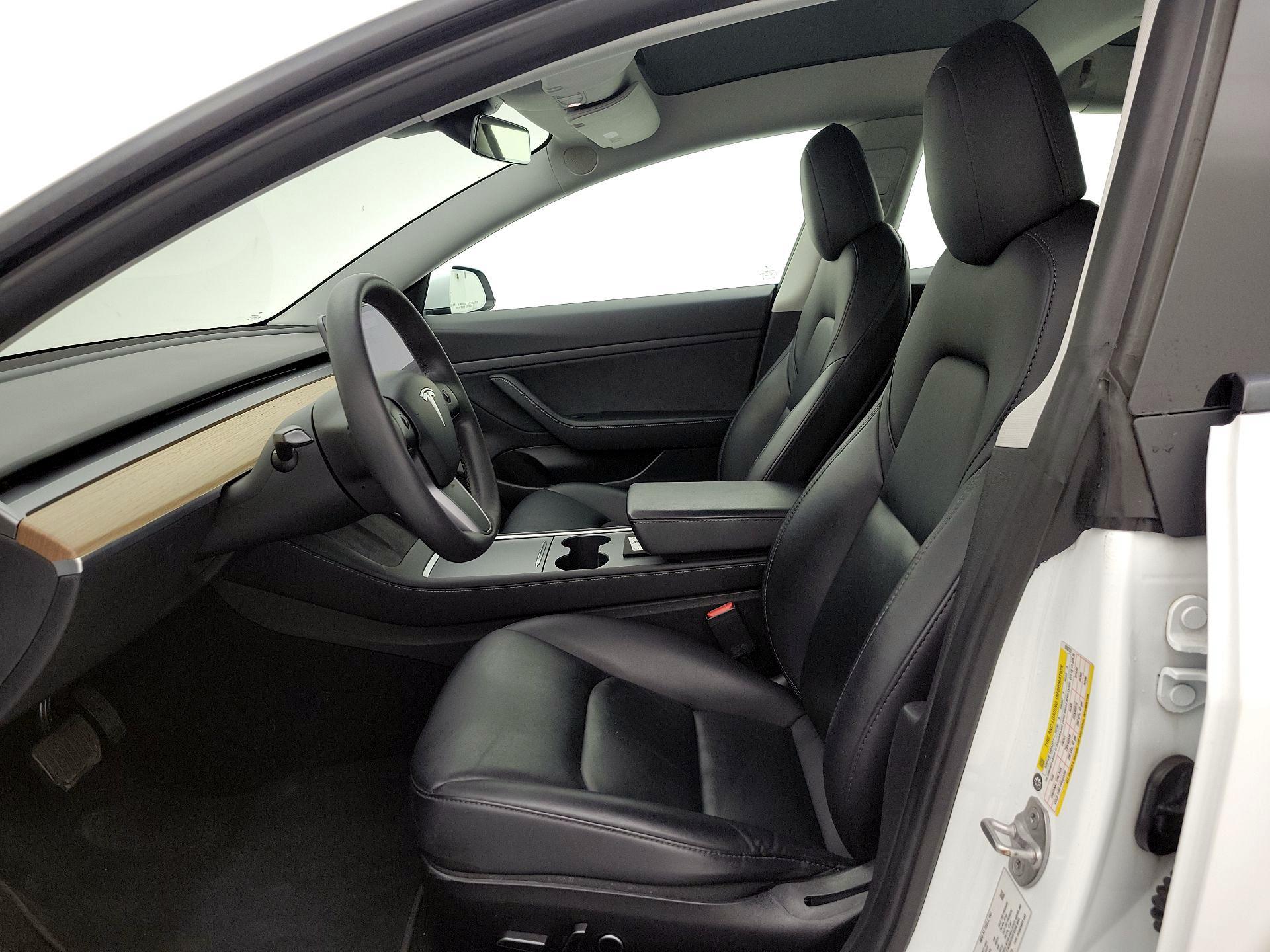 Thumbnail: 2021 Tesla Model 3 - 11