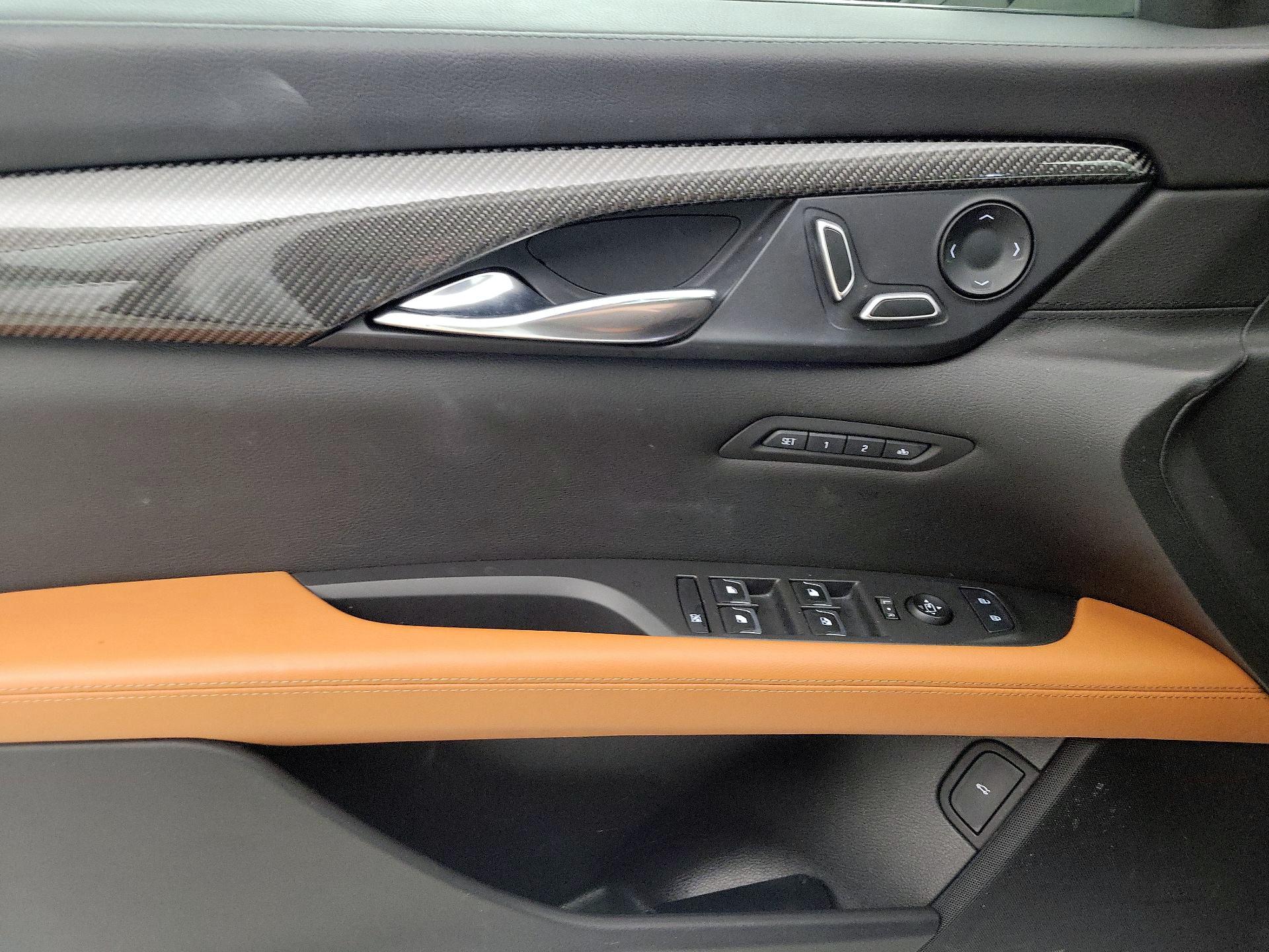 Thumbnail: 2017 Cadillac CT6 - 12