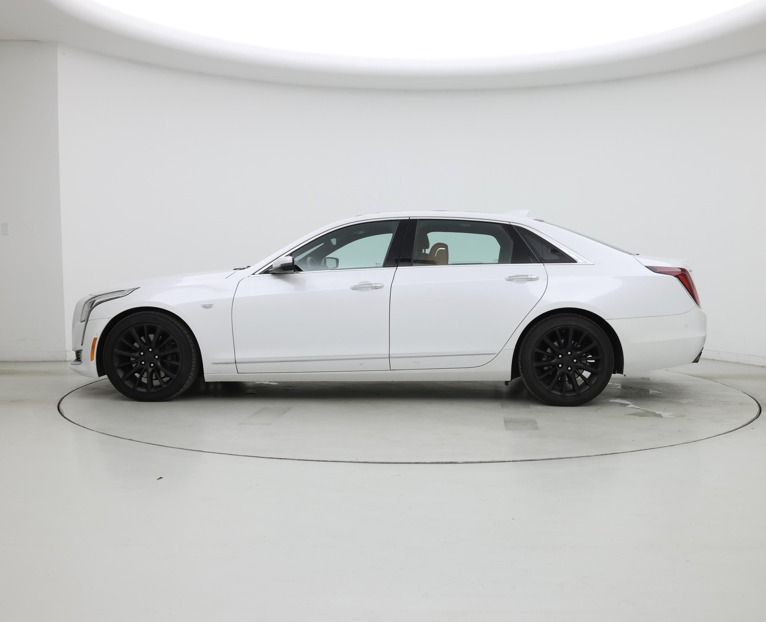 Thumbnail: 2017 Cadillac CT6 - 3