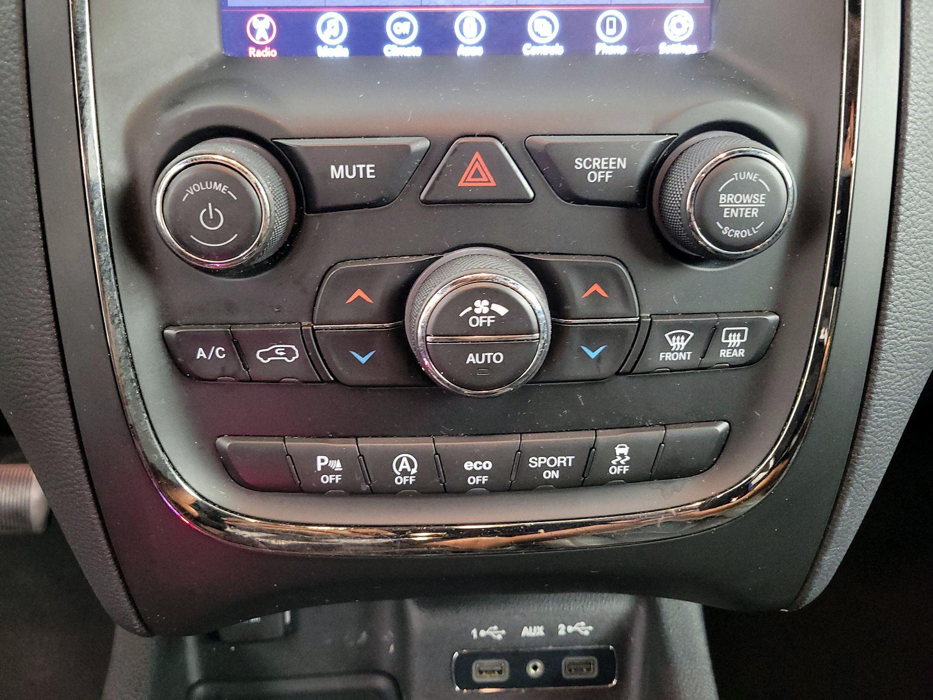 Thumbnail: 2020 Dodge Durango - 16