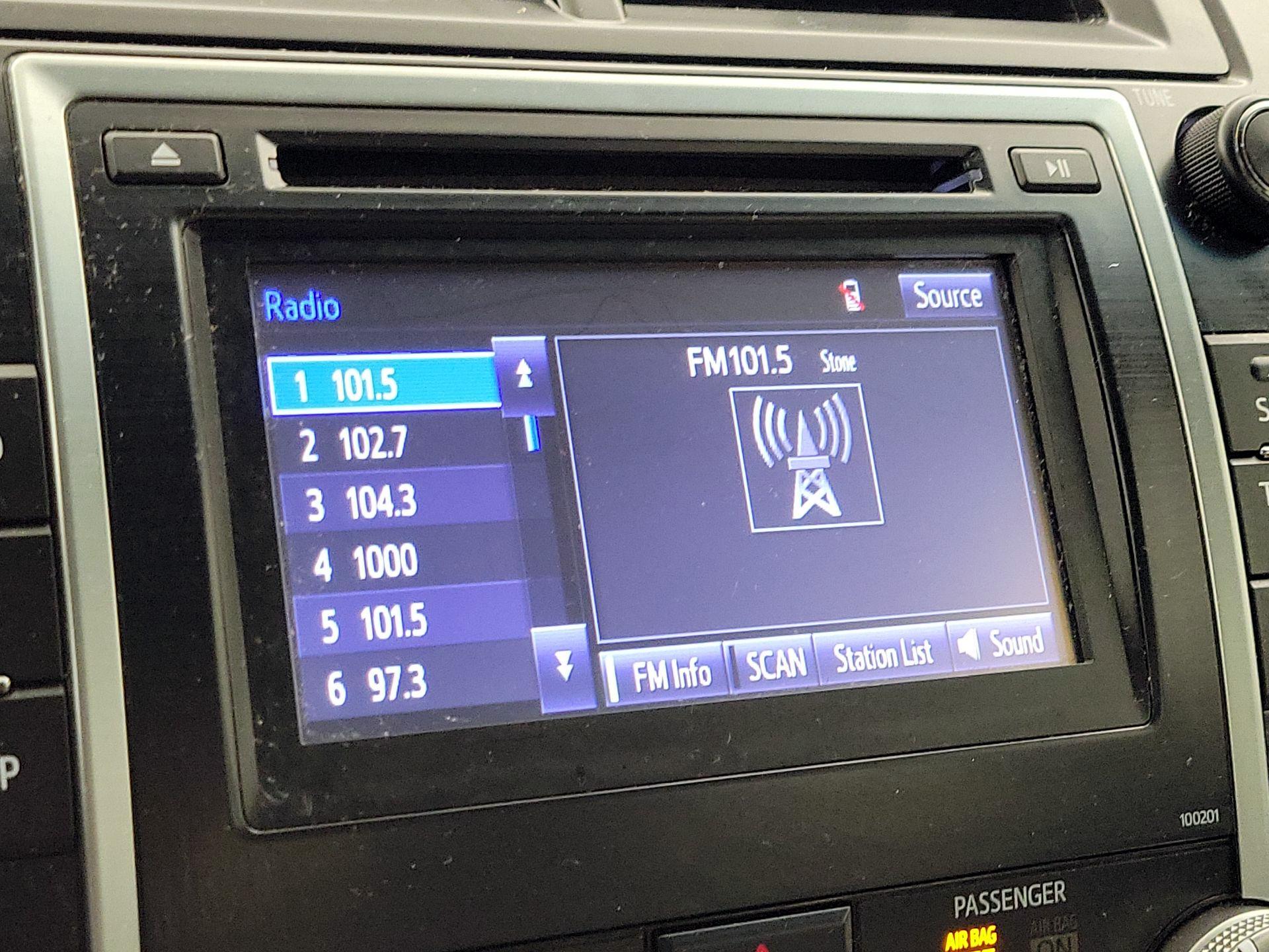 Thumbnail: 2014 Toyota Camry - 15