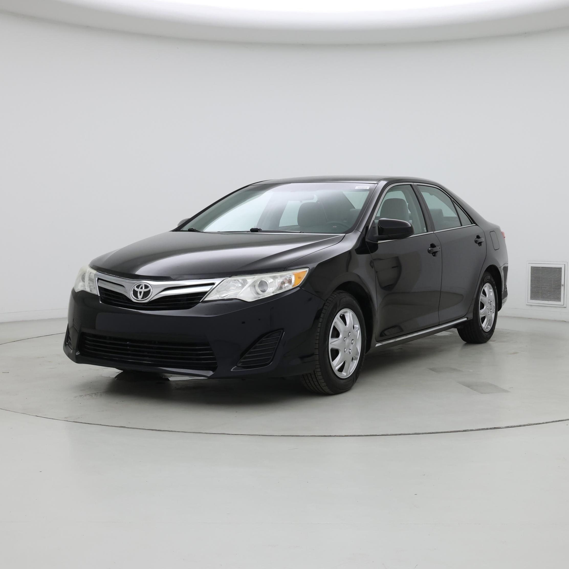 Thumbnail: 2014 Toyota Camry - 4