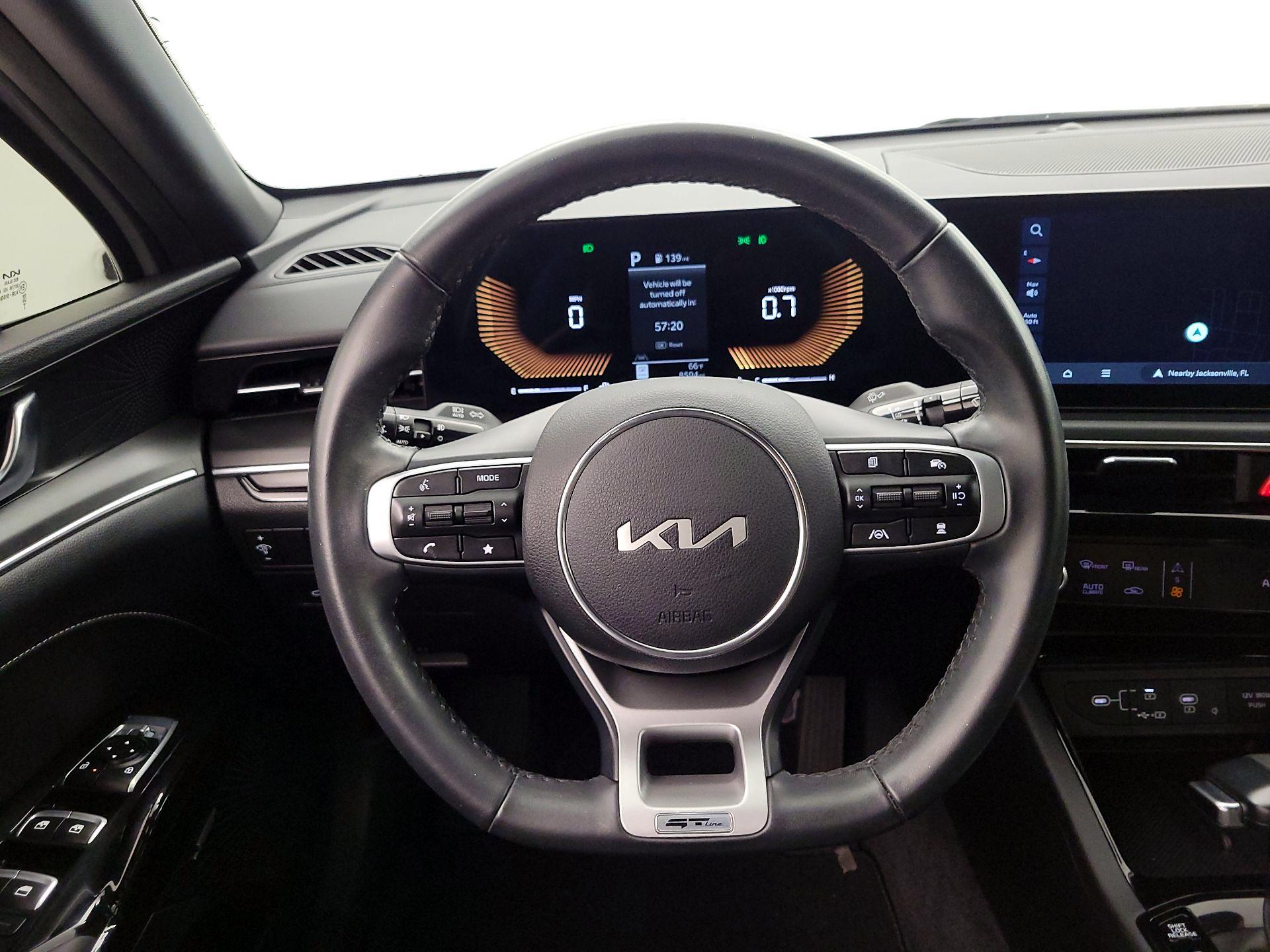 Thumbnail: 2025 Kia K5 - 10