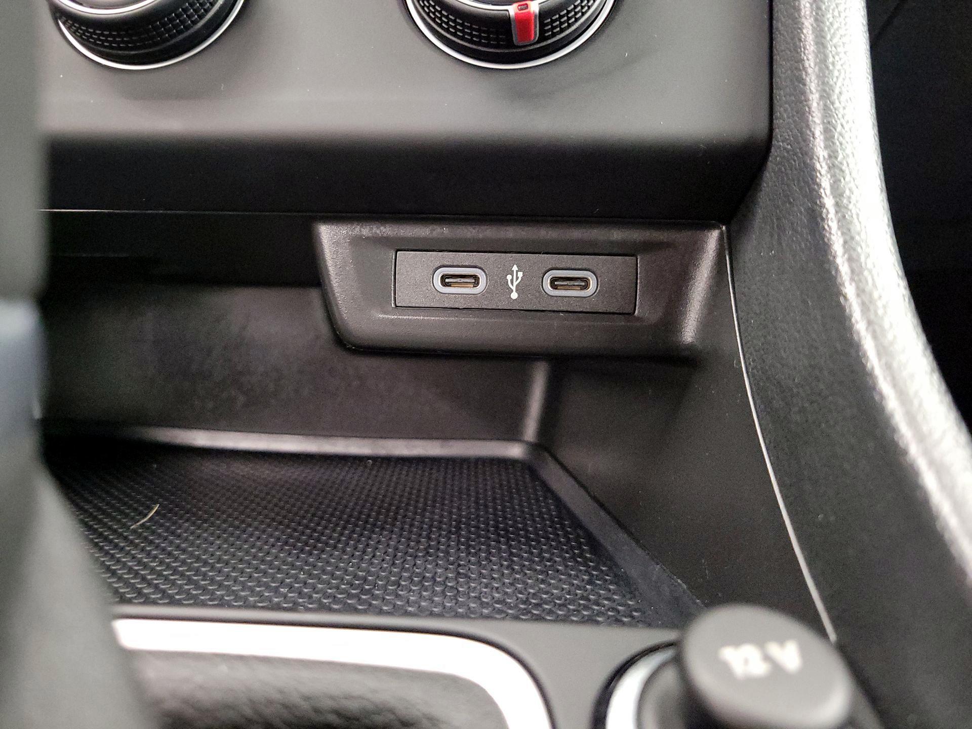 Thumbnail: 2024 Volkswagen Jetta - 18