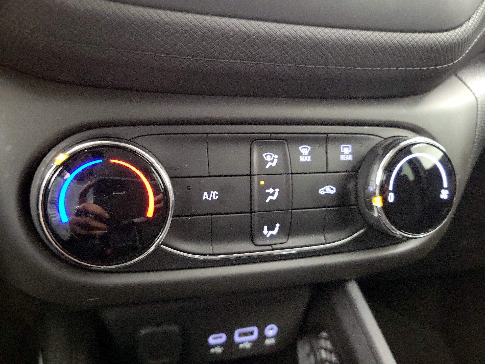 Thumbnail: 2021 Chevrolet TrailBlazer - 16