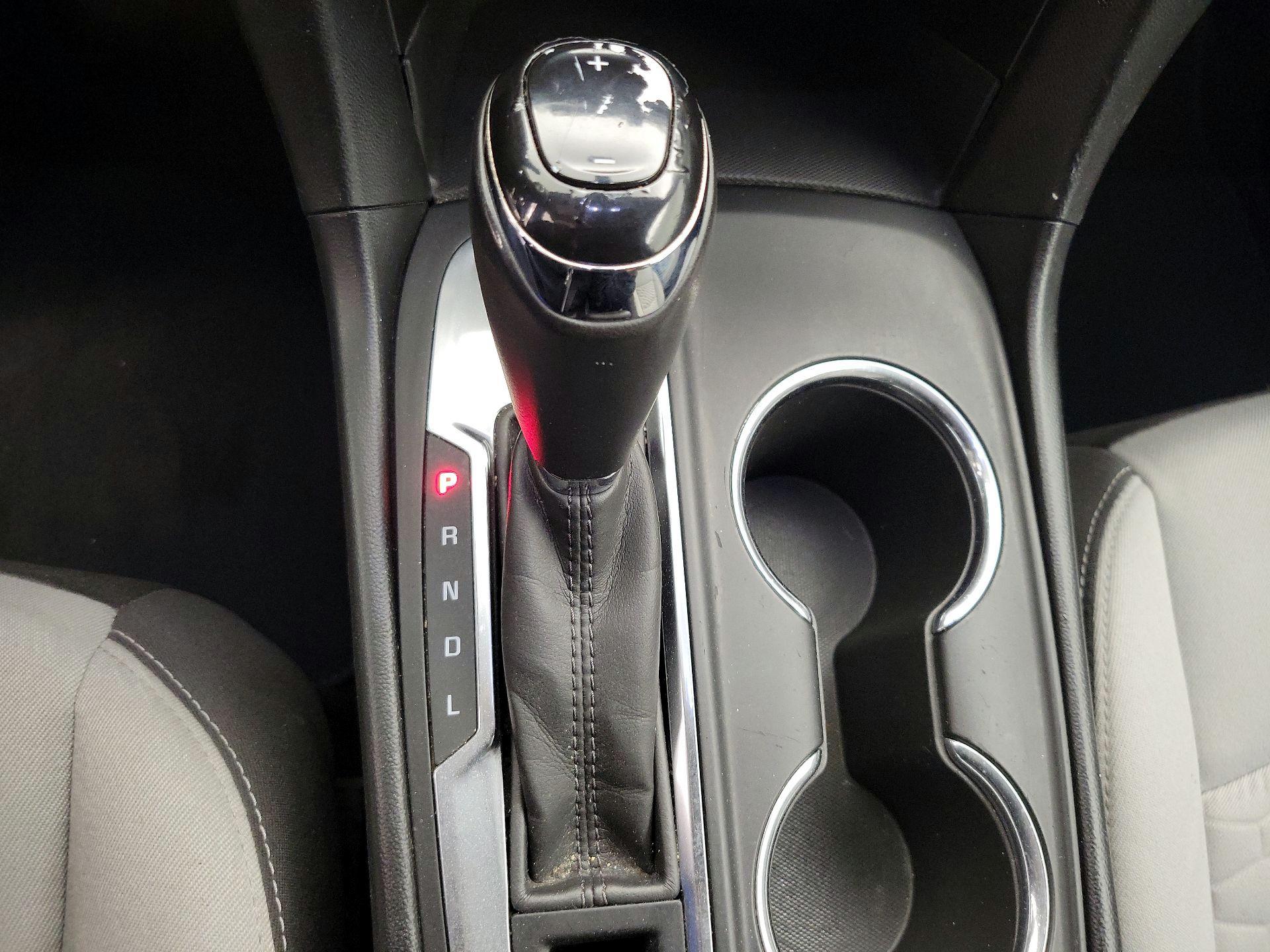 Thumbnail: 2018 Chevrolet Equinox - 17