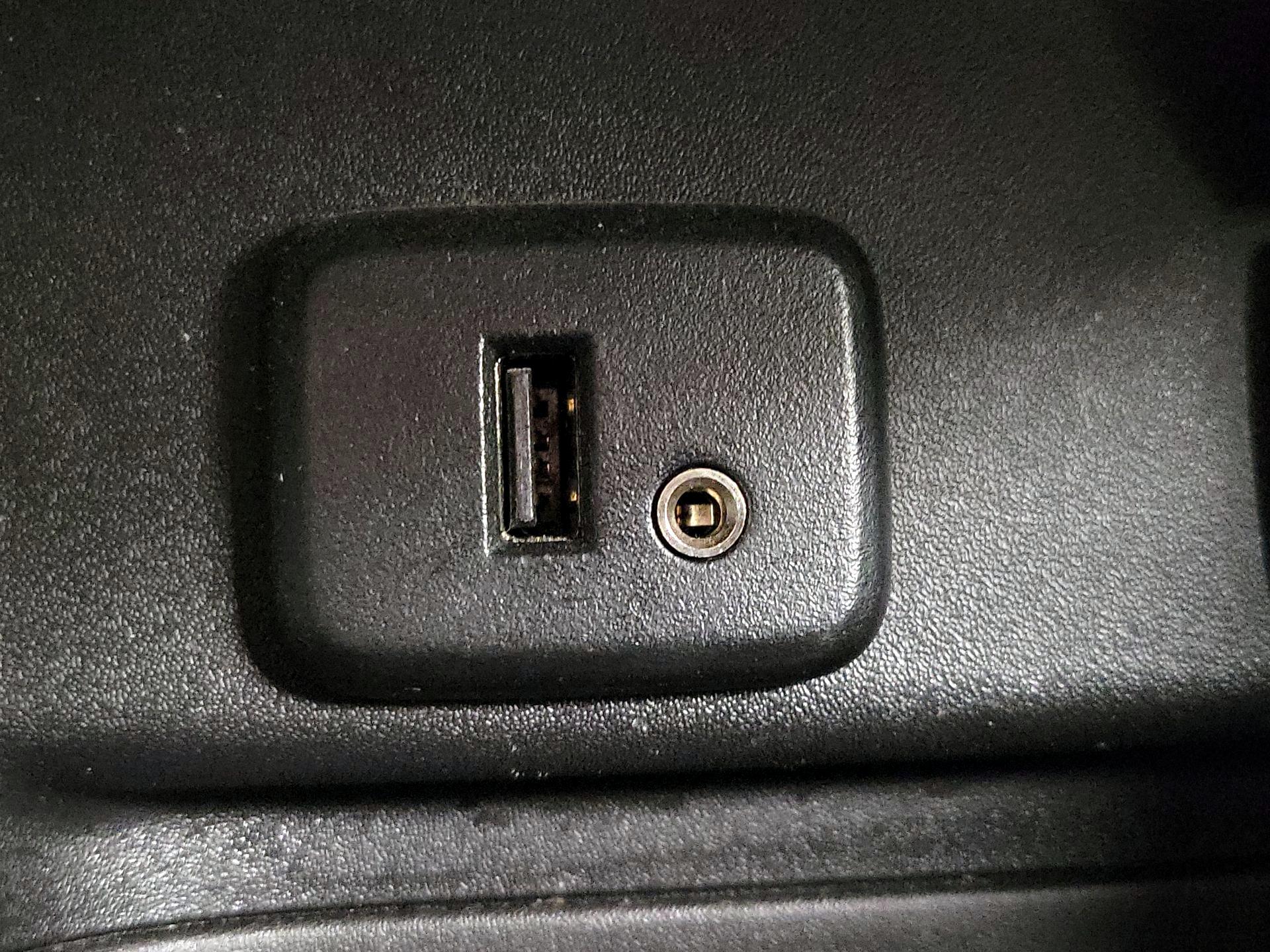 Thumbnail: 2018 Chevrolet Equinox - 18