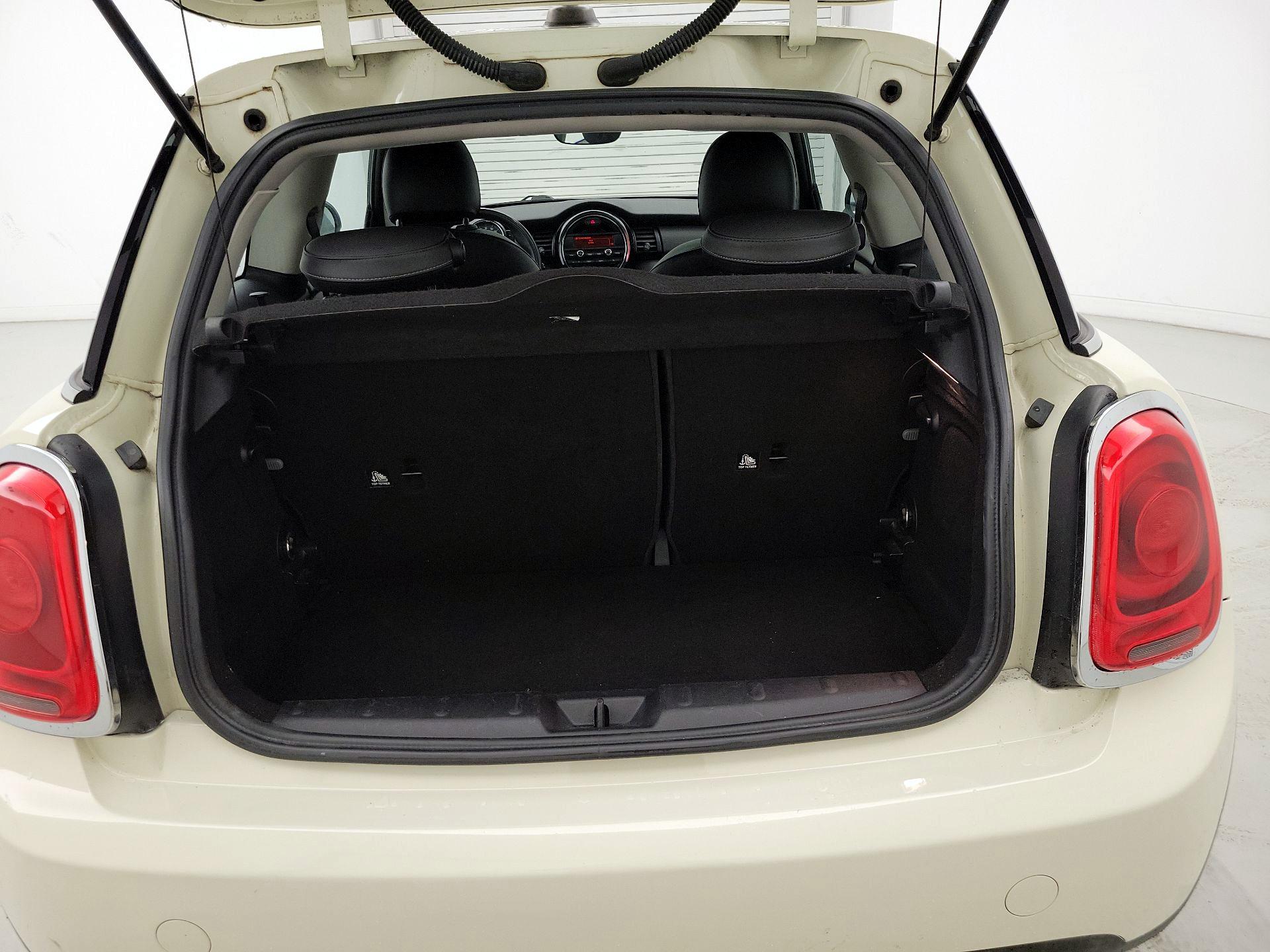 Thumbnail: 2015 MINI Cooper Hardtop - 20