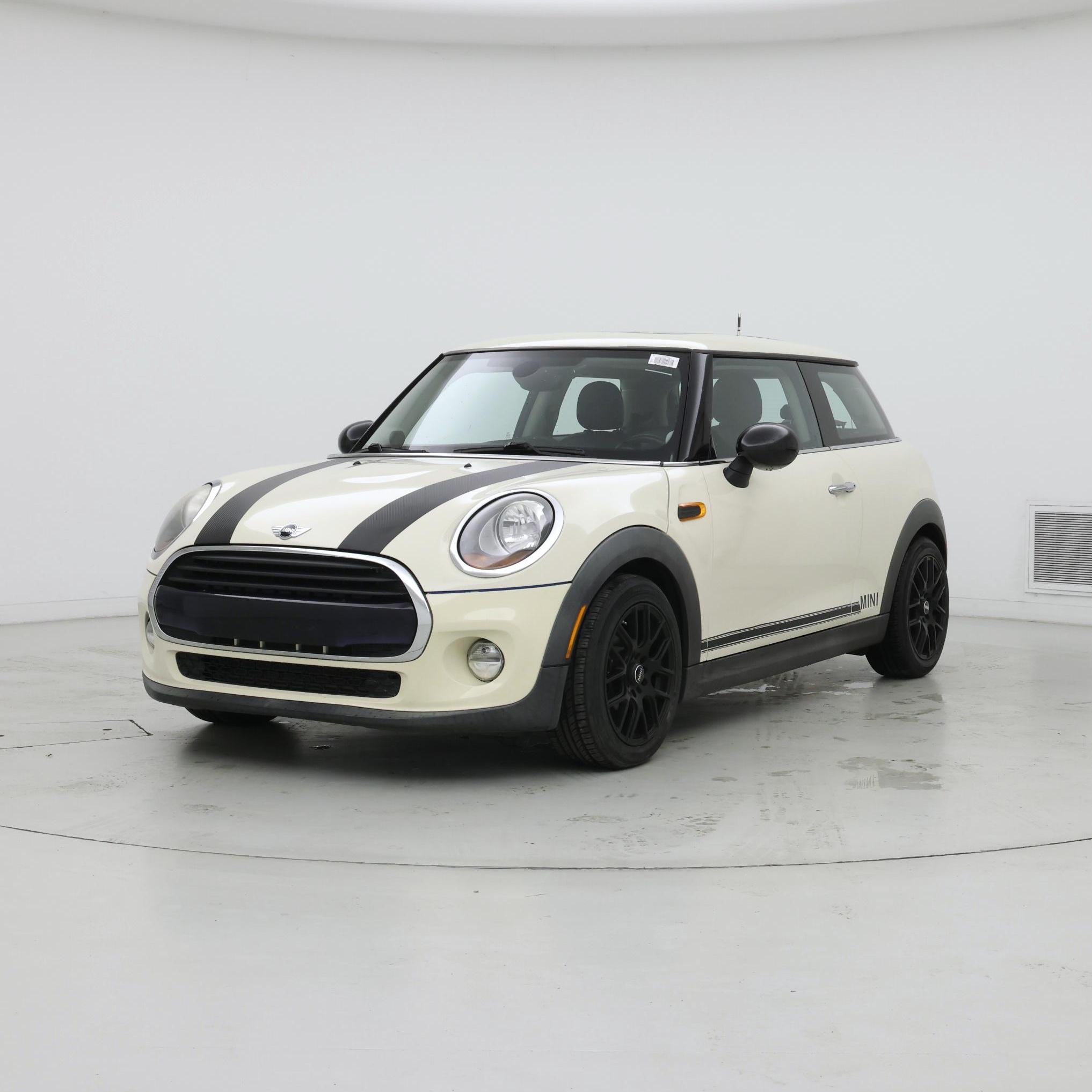 Thumbnail: 2015 MINI Cooper Hardtop - 4