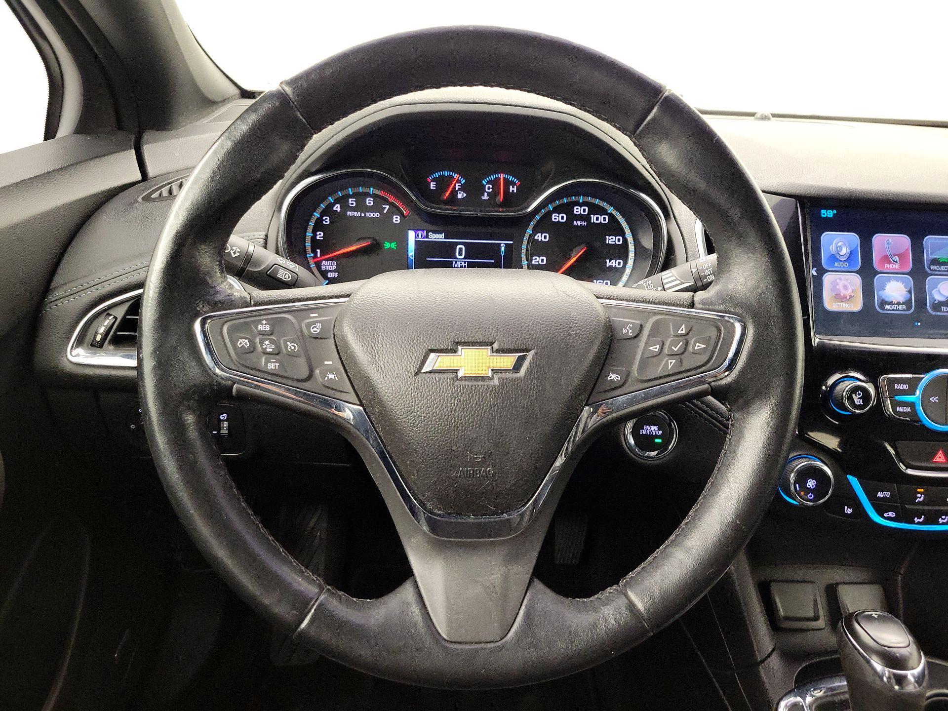 Thumbnail: 2017 Chevrolet Cruze - 10