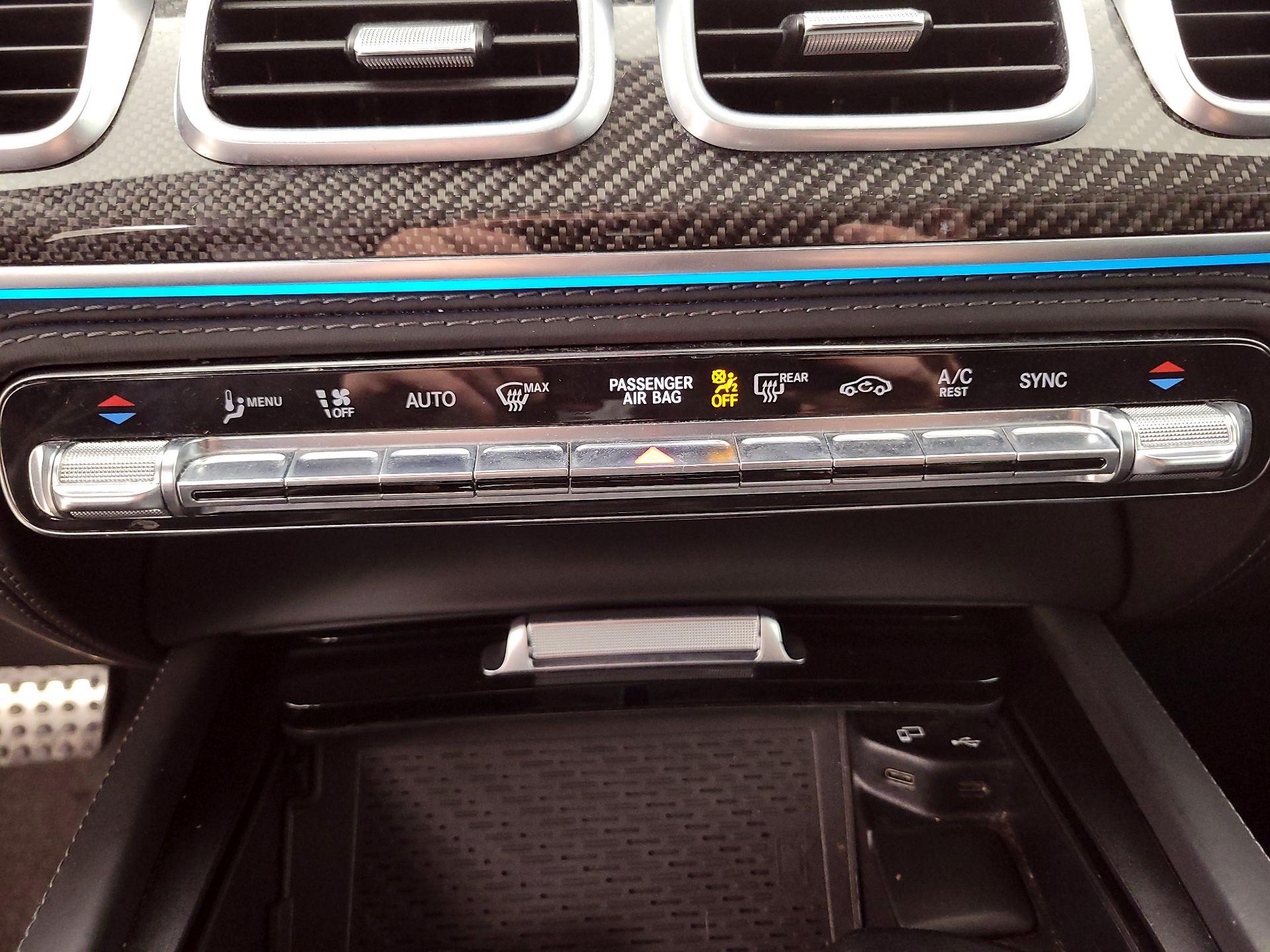 Thumbnail: 2021 Mercedes-Benz GL-Class - 17