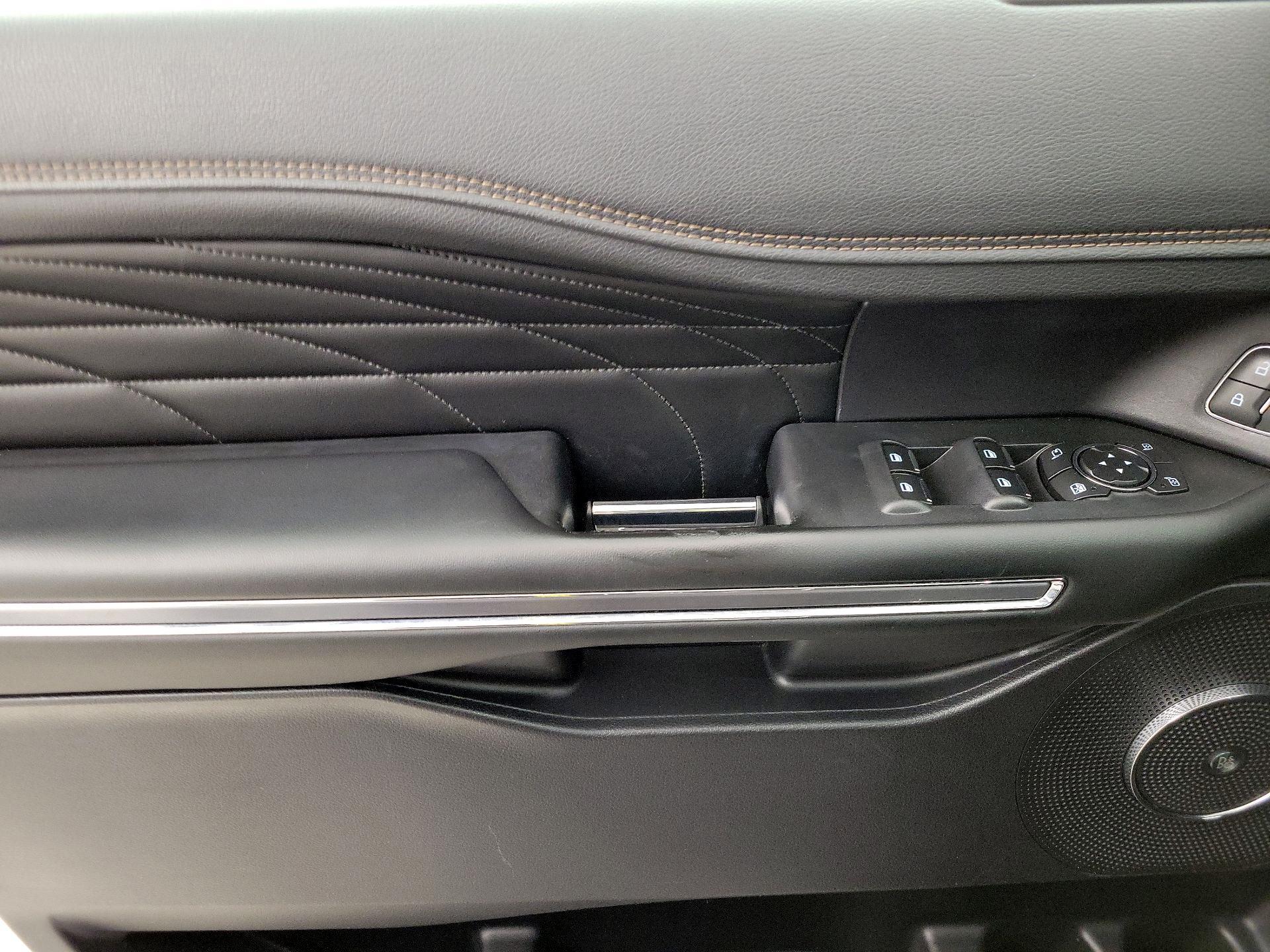 Thumbnail: 2019 Ford Expedition - 12