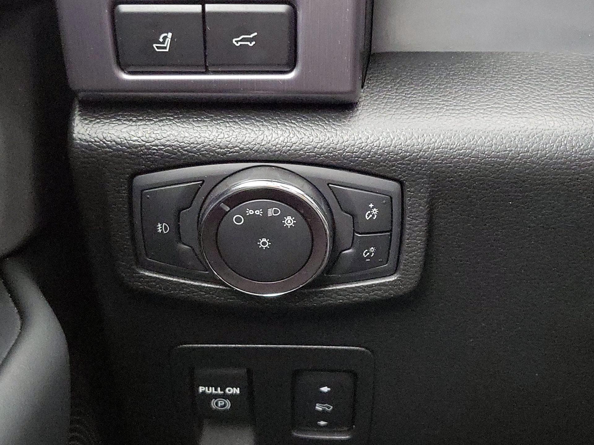 Thumbnail: 2019 Ford Expedition - 13