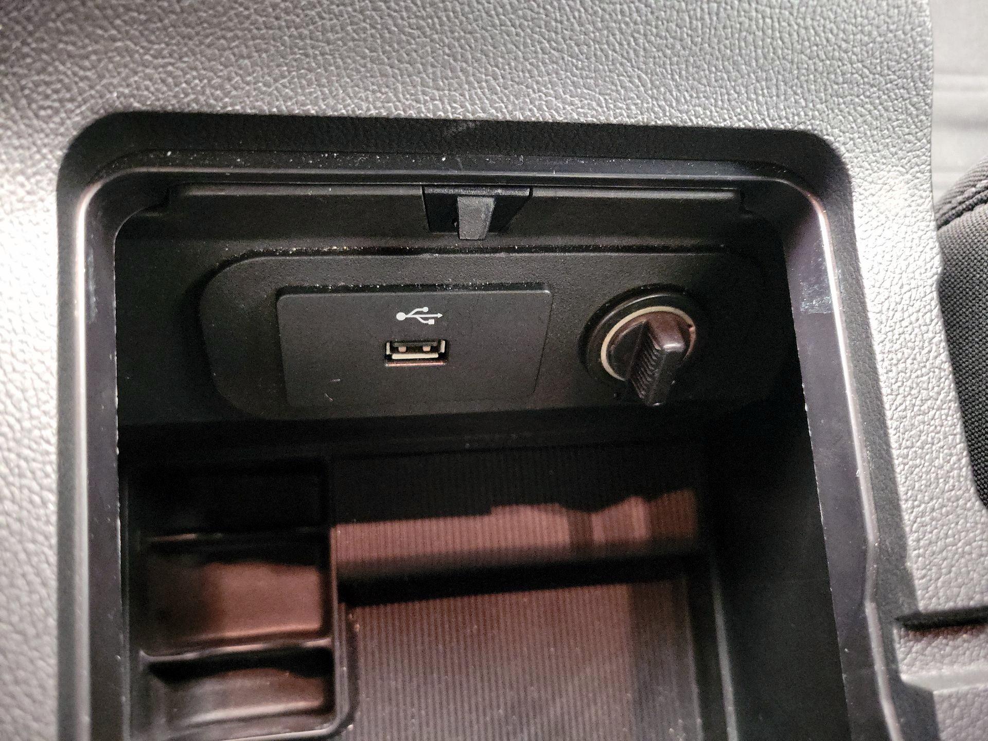 Thumbnail: 2017 Ford Mustang - 18