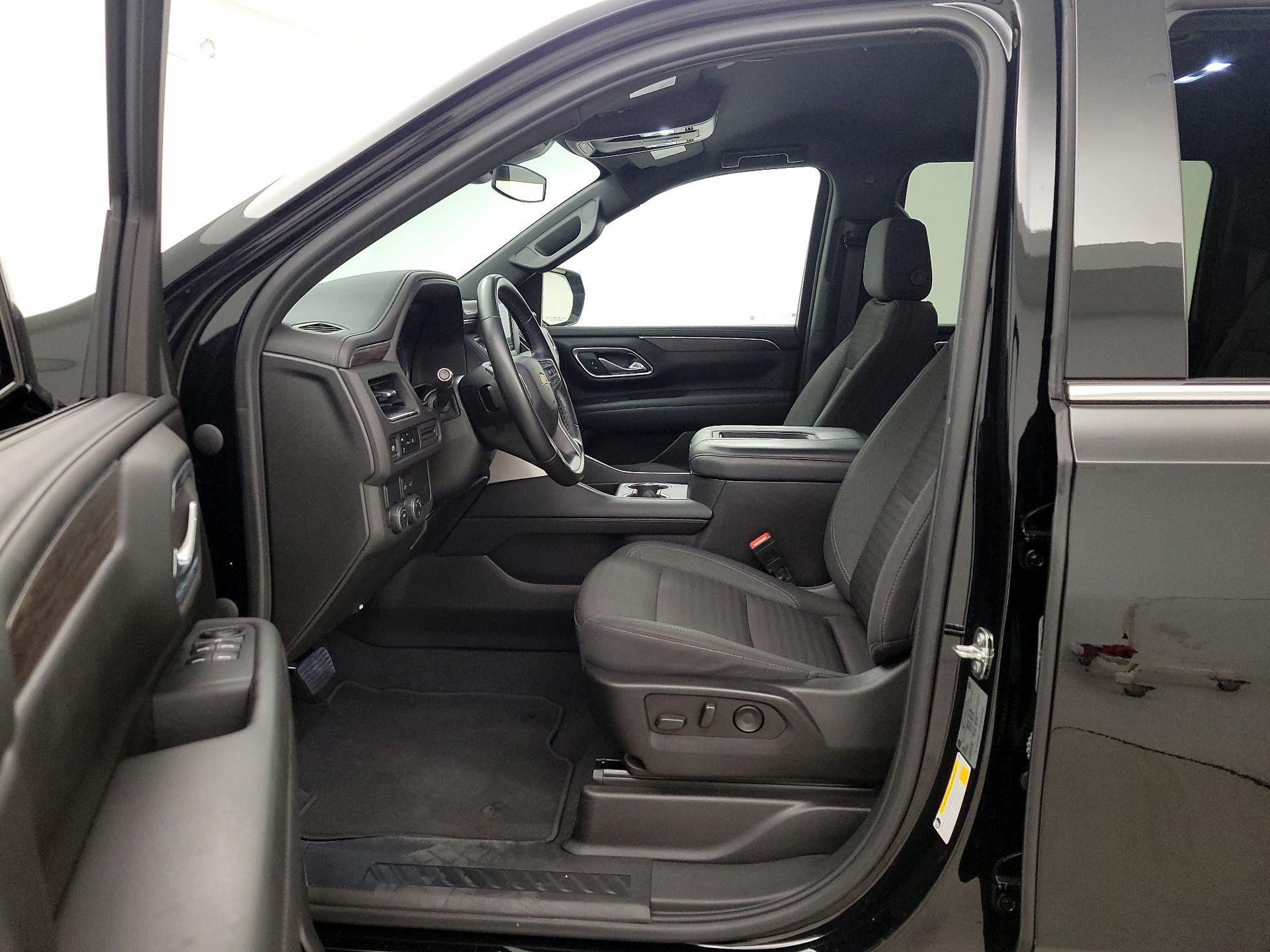 Thumbnail: 2023 Chevrolet Suburban - 11