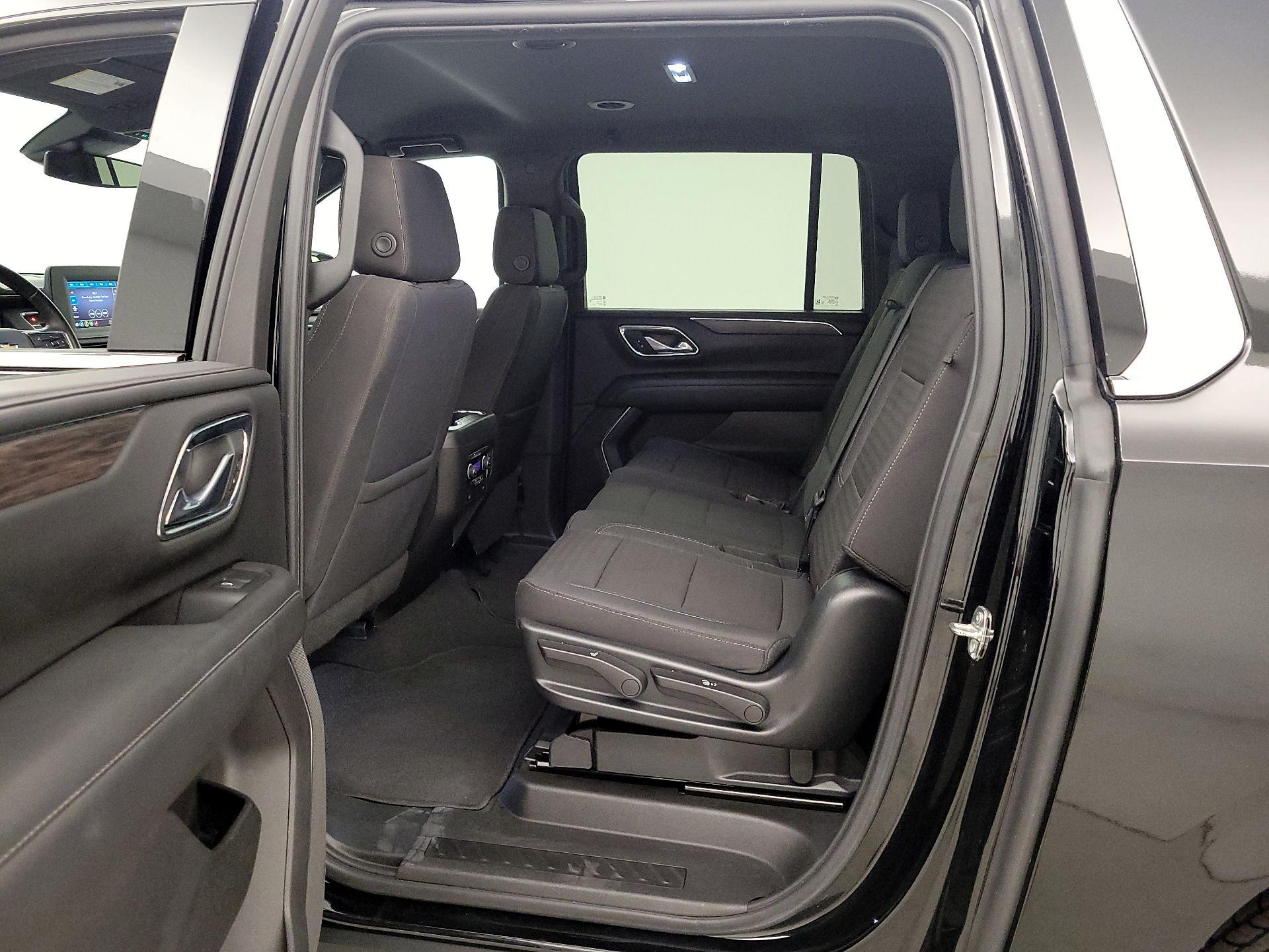 Thumbnail: 2023 Chevrolet Suburban - 19