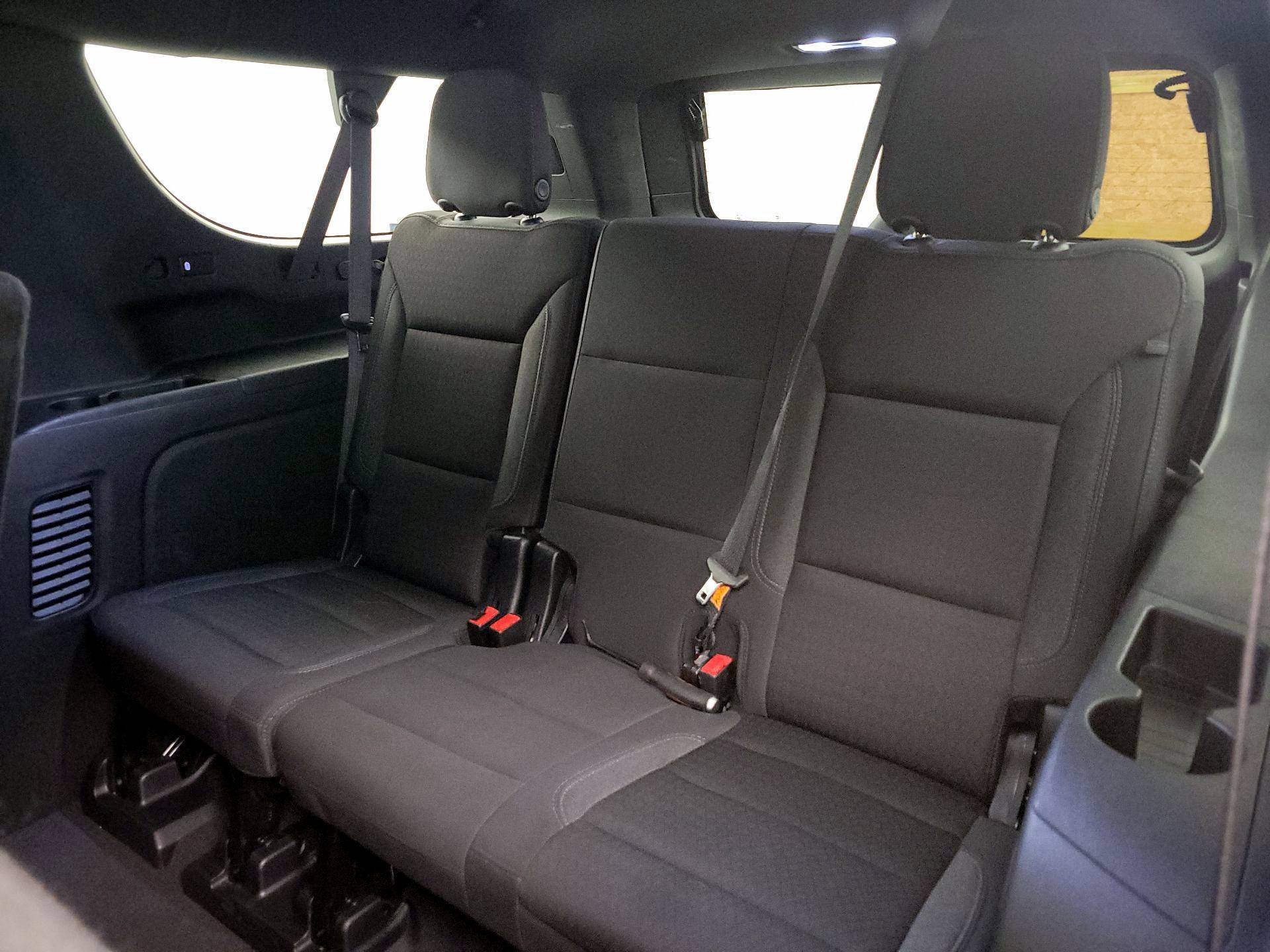 Thumbnail: 2023 Chevrolet Suburban - 20