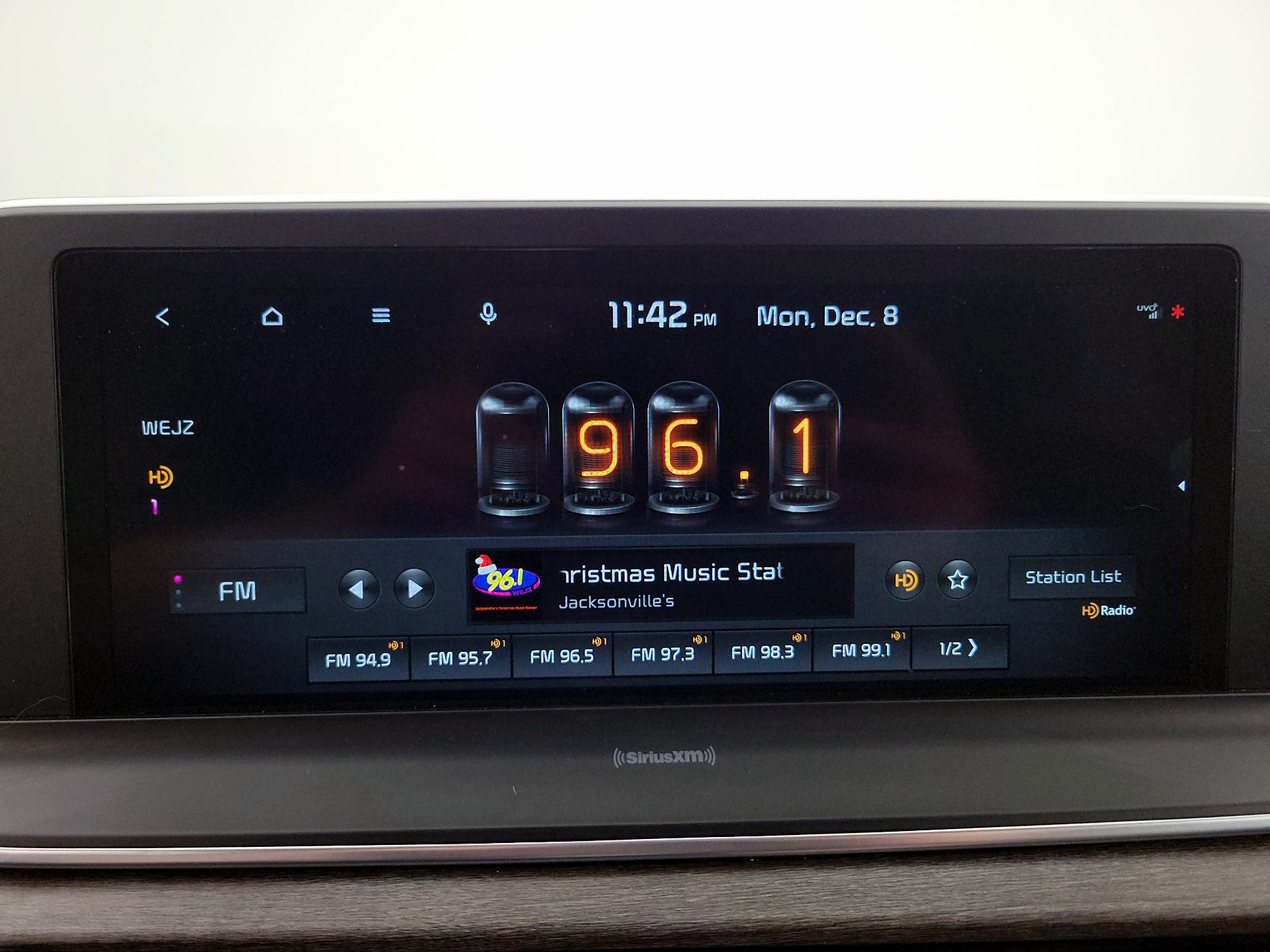 Thumbnail: 2022 Kia Telluride - 16