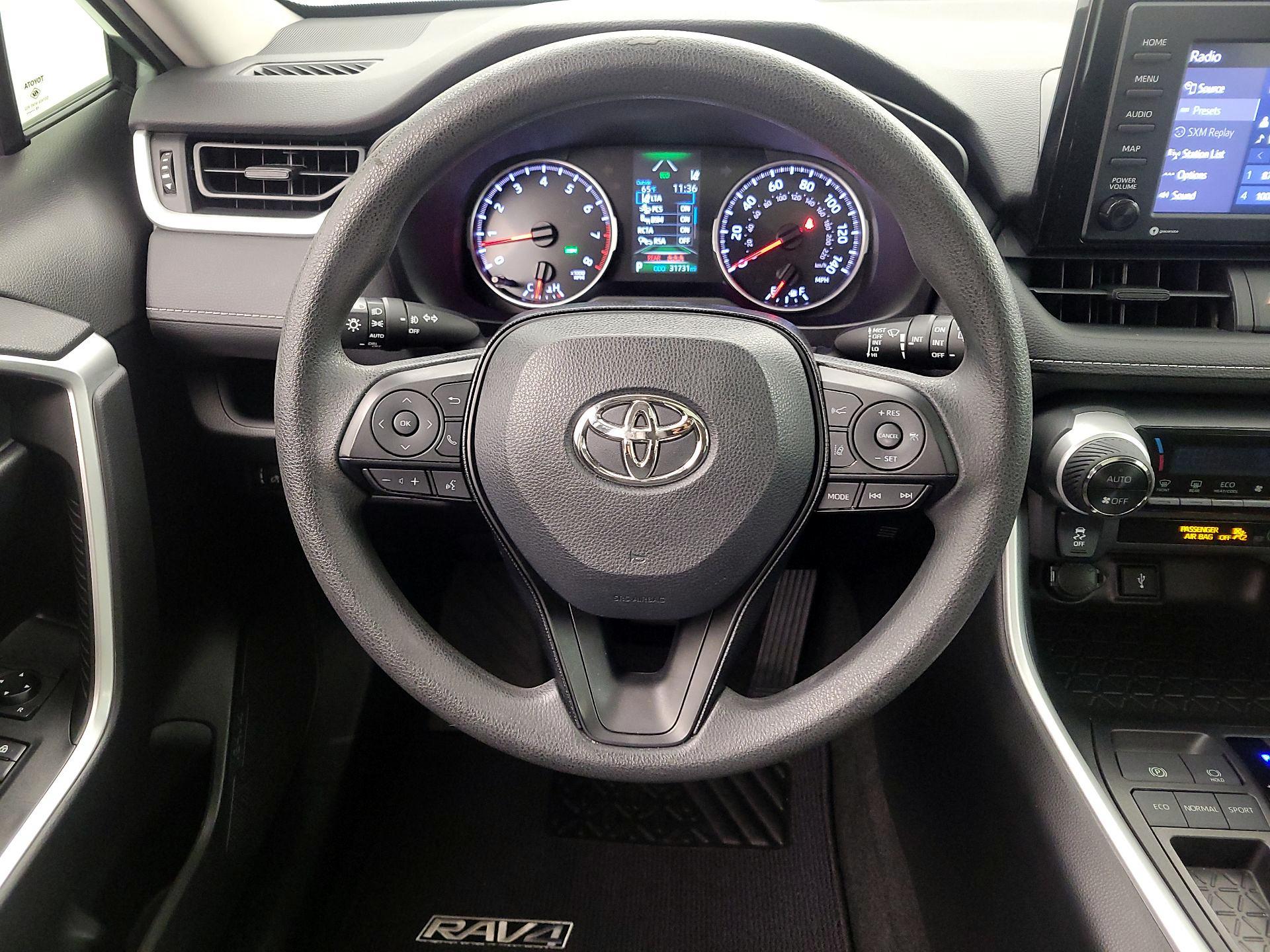 Thumbnail: 2020 Toyota RAV4 - 10