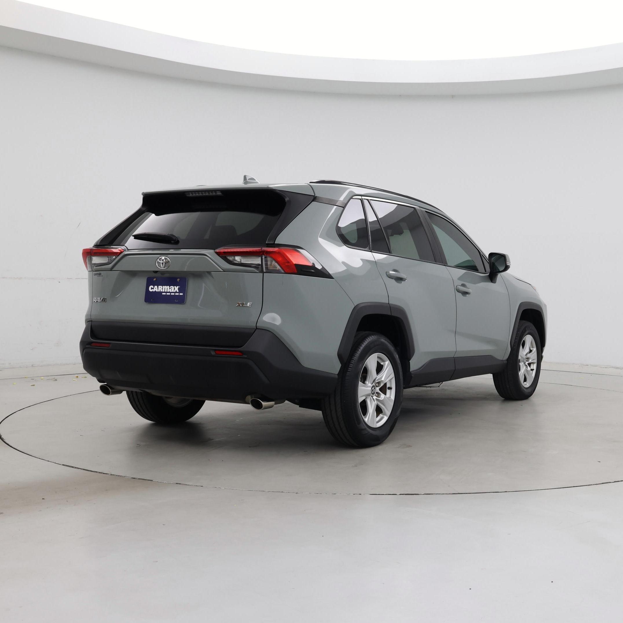 Thumbnail: 2020 Toyota RAV4 - 8