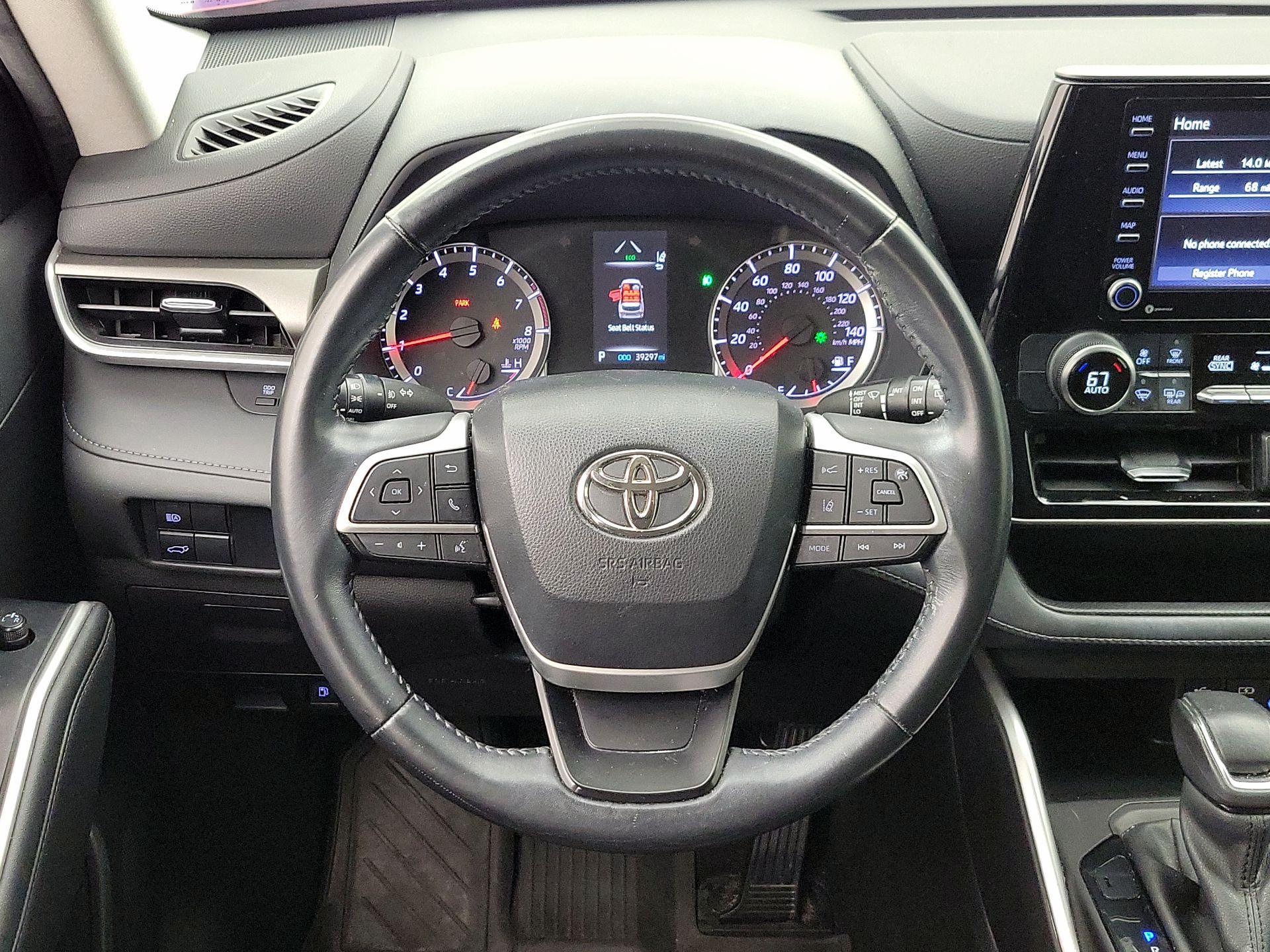 Thumbnail: 2022 Toyota Highlander - 10