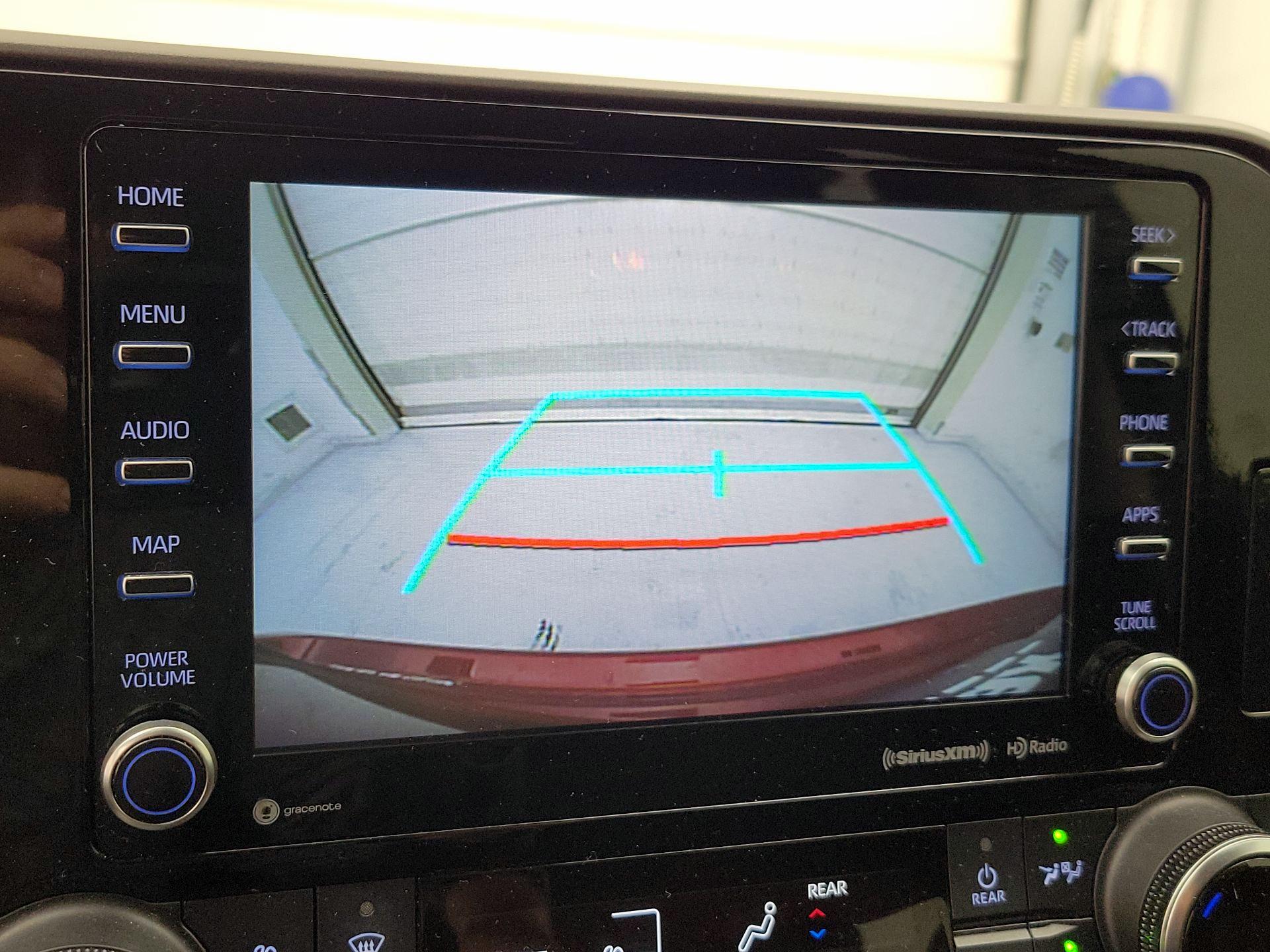 Thumbnail: 2022 Toyota Highlander - 14