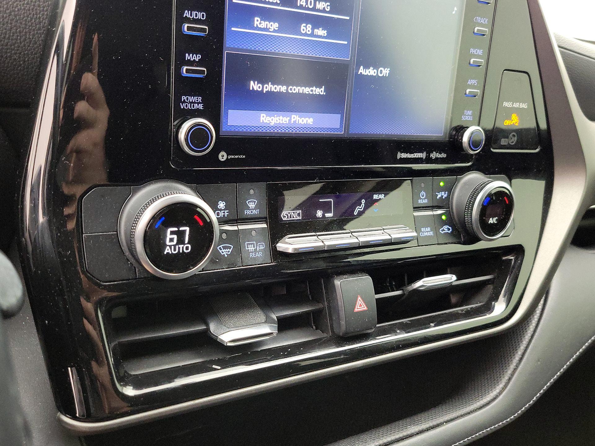 Thumbnail: 2022 Toyota Highlander - 16