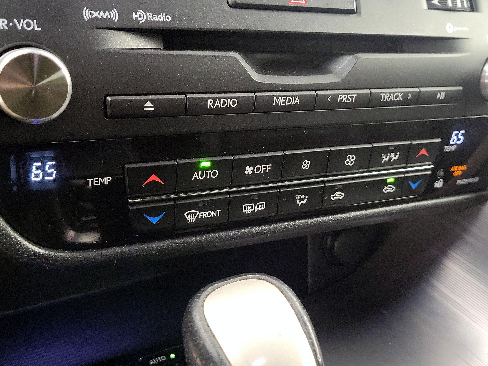 Thumbnail: 2017 Lexus RX - 16