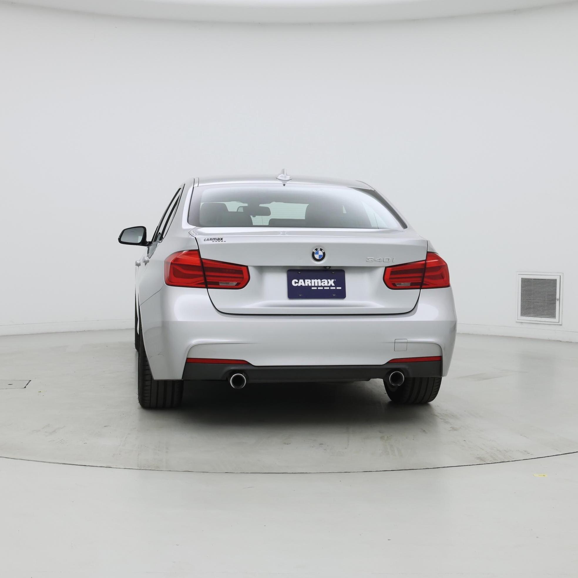 Thumbnail: 2018 BMW 3 Series - 6